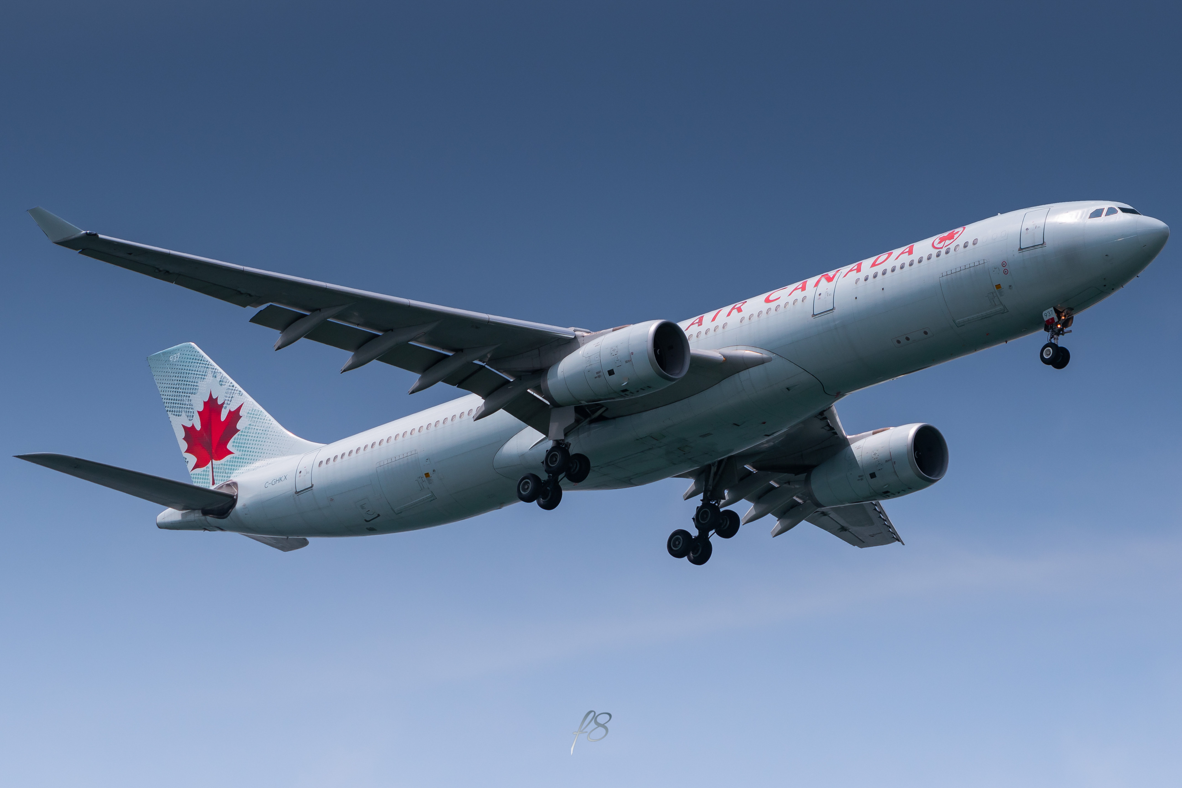 Full size: Air Canada Airbus A330-300 C-GHKX at Singapore-Changi Airport