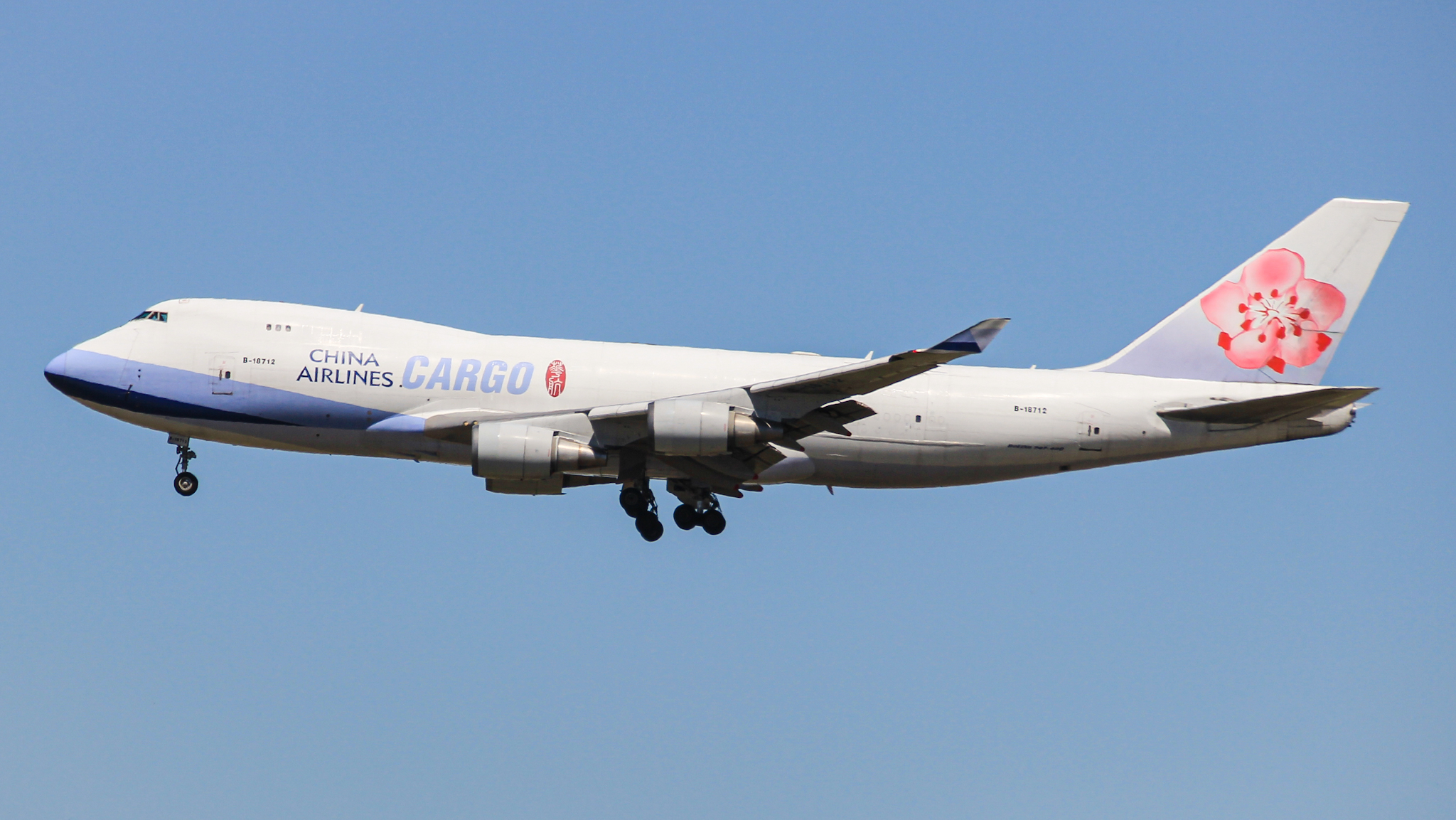 Full size: China Airlines Cargo Boeing 747-400F B-18712 at Dallas-Fort Worth International Airport