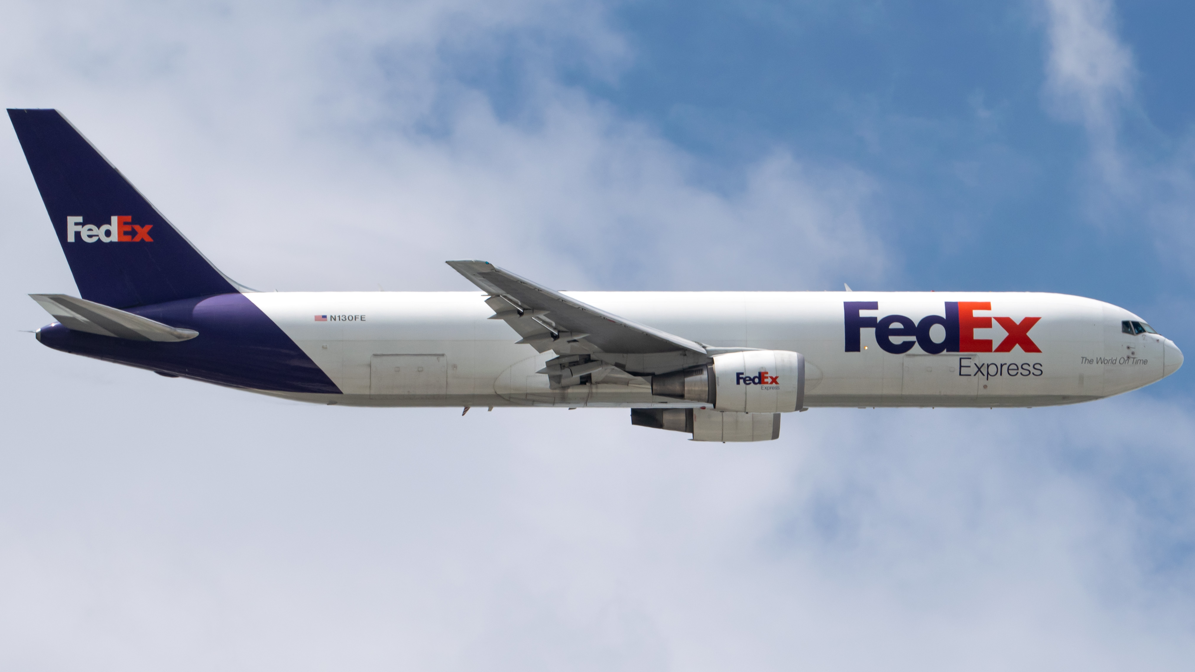 Full size: FedEx Boeing 767-300F N130FE at Miami International Airport