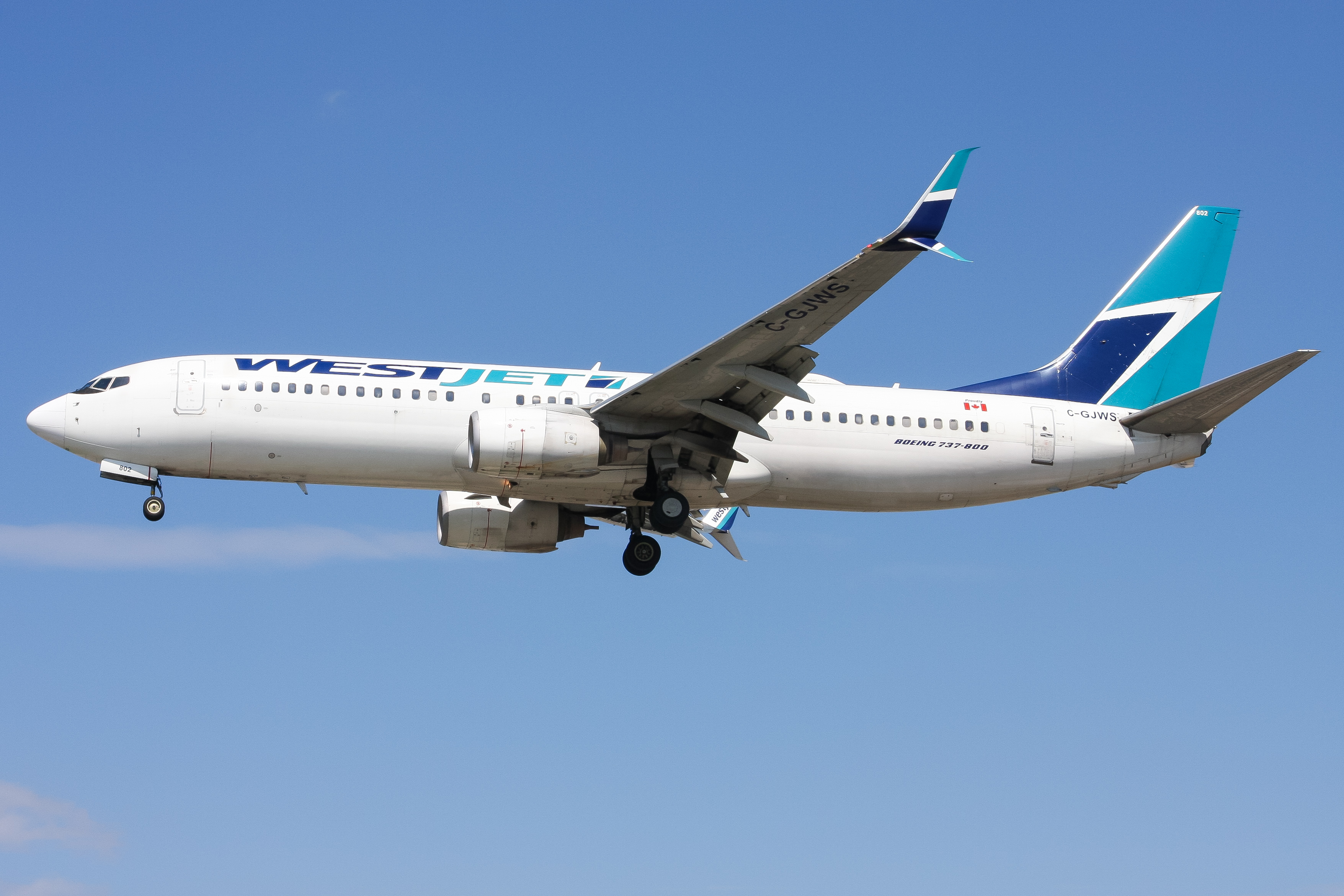 Full size: WestJet Boeing 737-800 C-GJWS at Lester B Pearson International Airport
