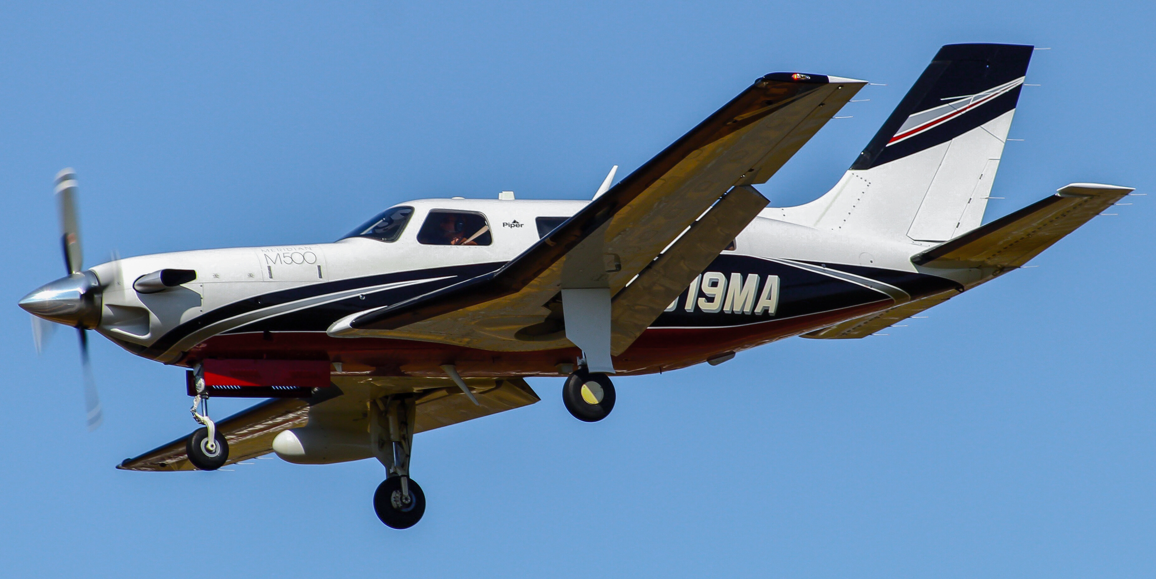 Full size: PRIVATE Piper 46-500TP N819MA at Lancaster Airport