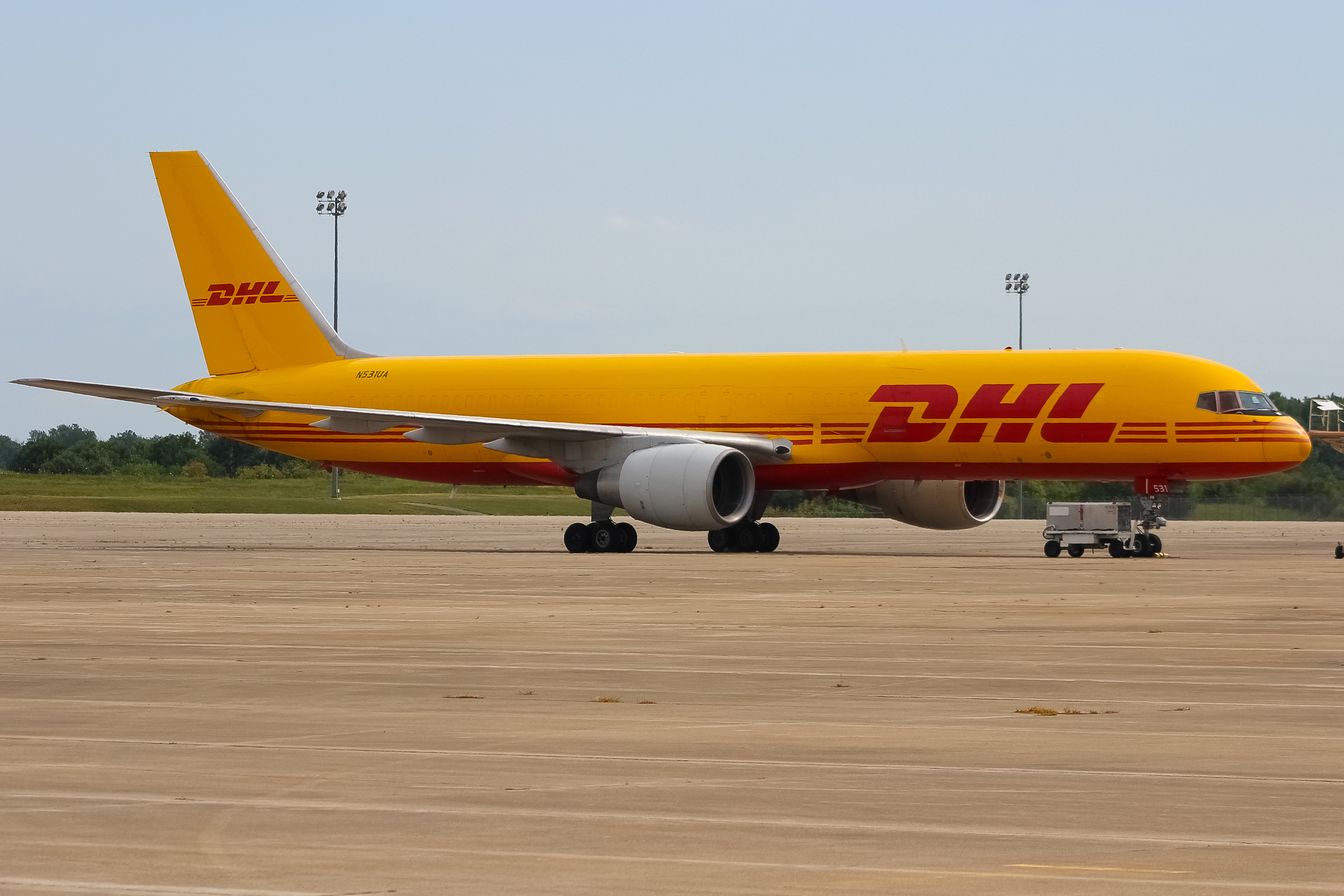 Full size: DHL Boeing 757-200F N531UA at Wilmington Air Park
