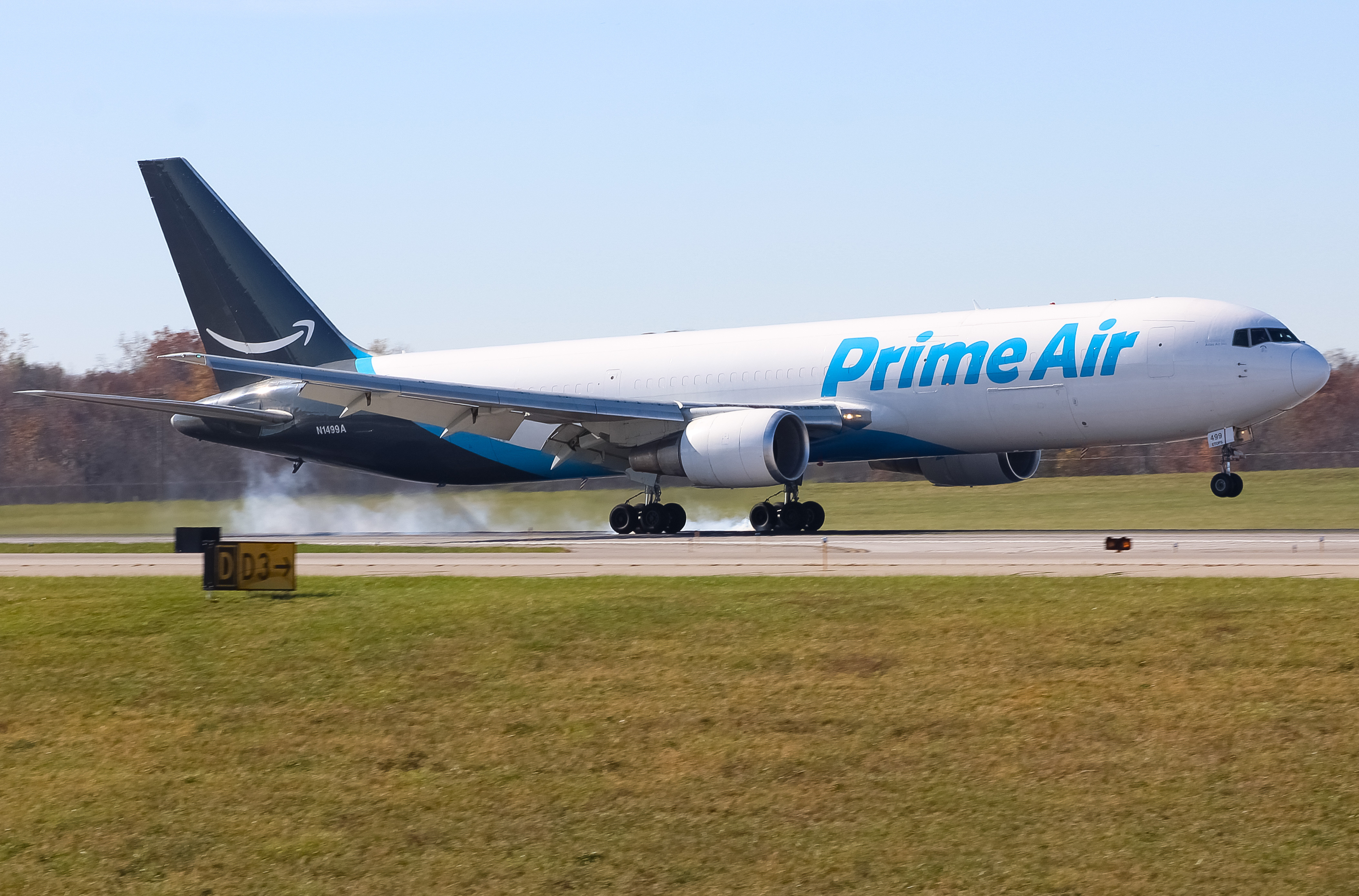 Full size: Prime Air Boeing 767-300F N1499A at Cincinnati/Northern Kentucky International Airport