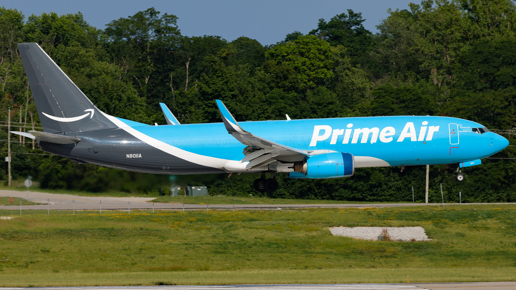 Full size: Prime Air Boeing 737-800(BCF) N8011A at Cincinnati/Northern Kentucky International Airport