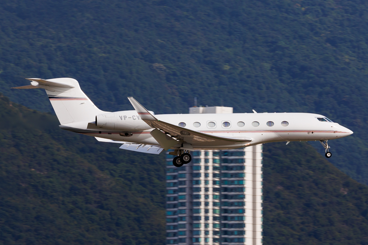 Full size: PRIVATE Gulfstream G650ER VP-CVA at Hong Kong International Airport