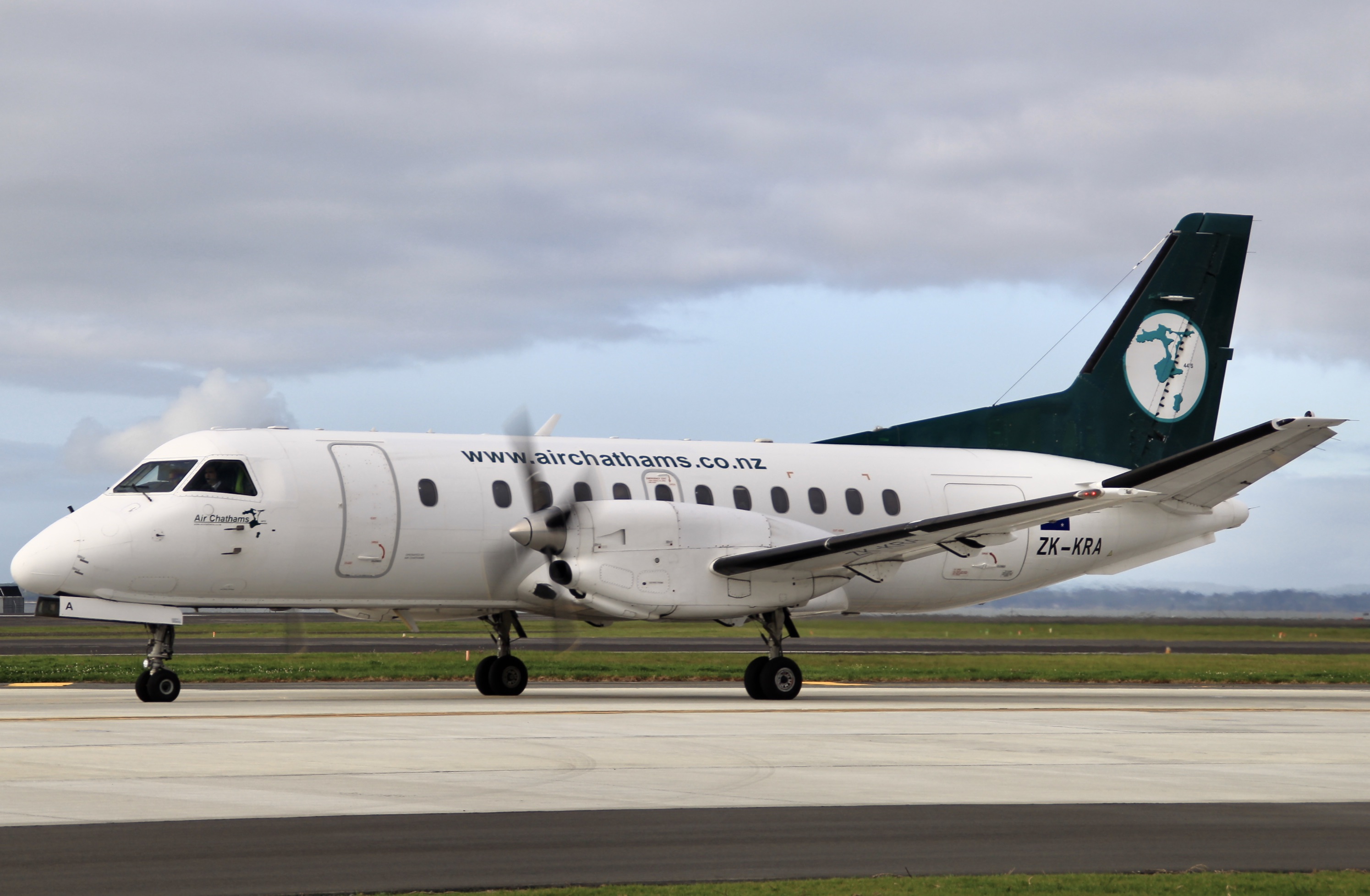 Full size: Air Chathams Saab 340 ZK-KRA at Auckland International Airport