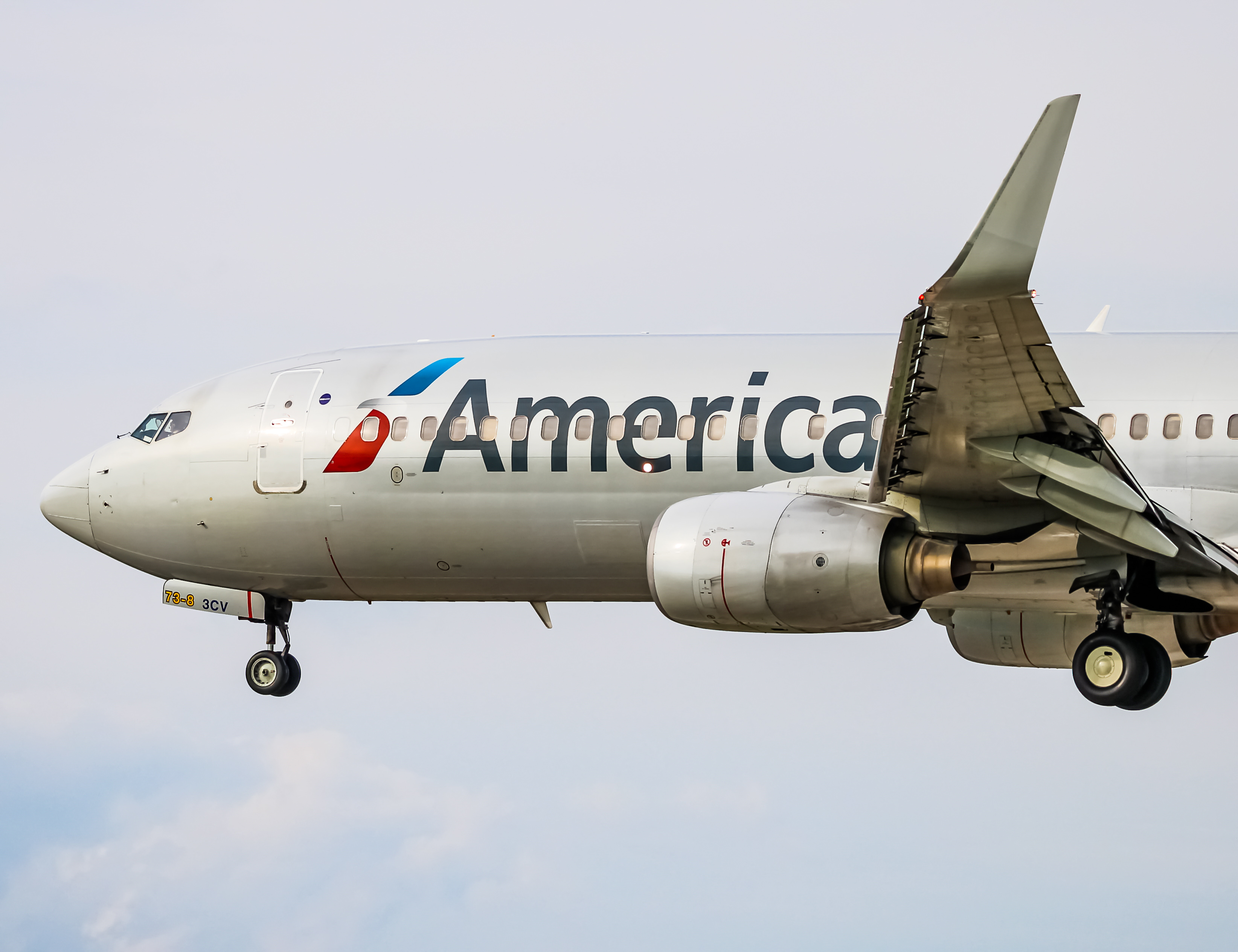 Full size: American Airlines Boeing 737-800 N964AN at Baltimore/Washington International Thurgood Marshall Airport