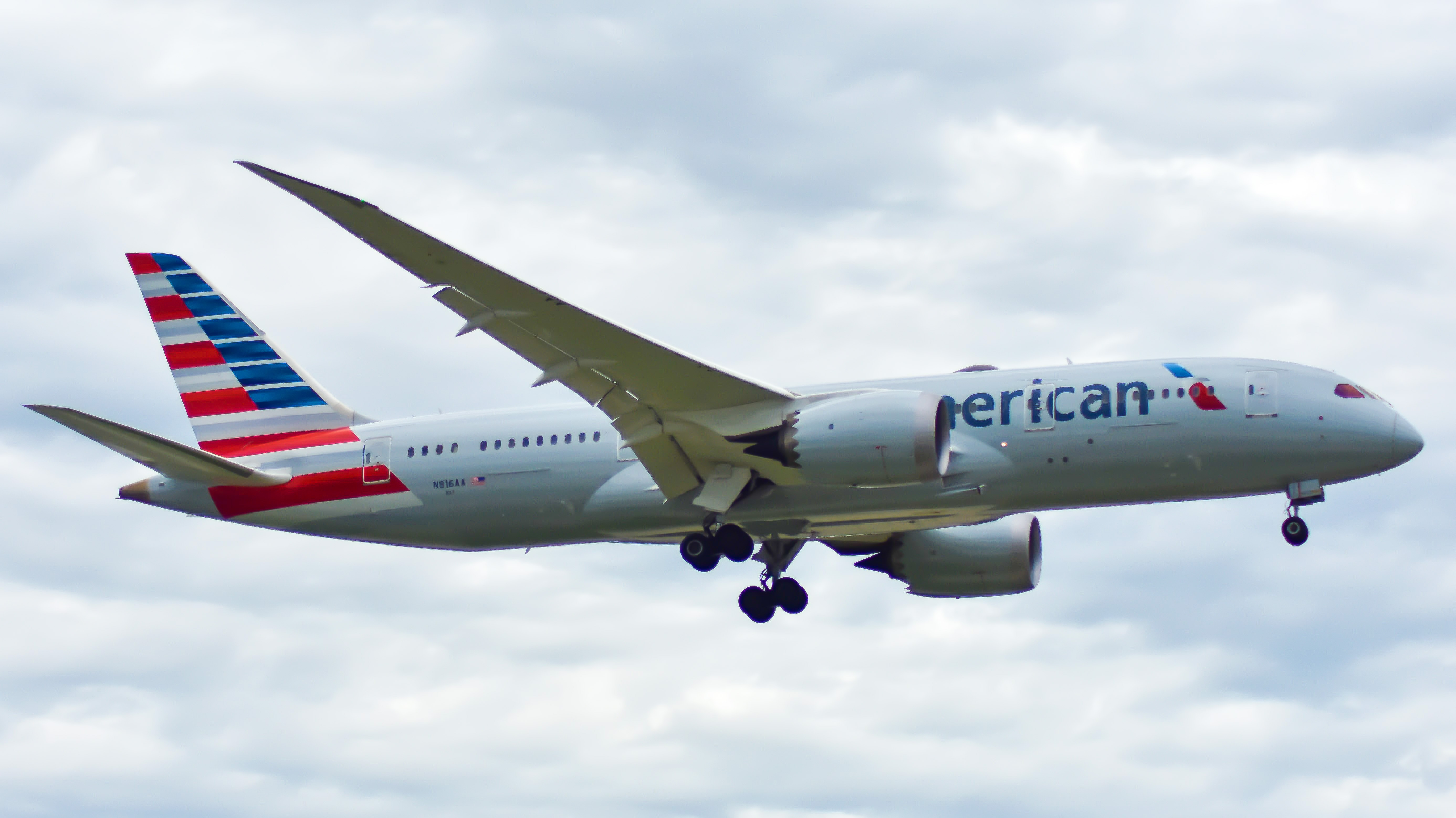 Full size: American Airlines Boeing 787-9 N816AA at Chicago O'Hare International Airport