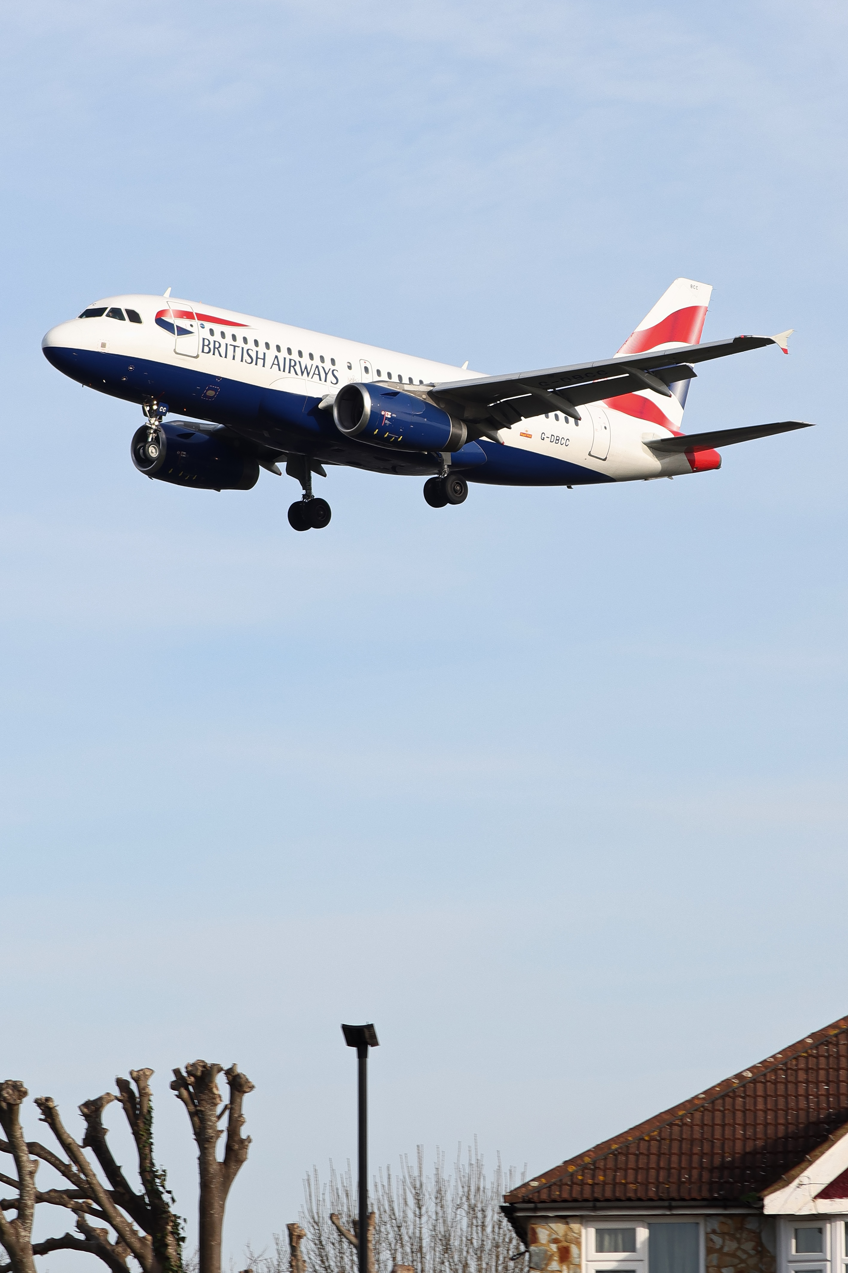 Full size: British Airways Airbus A319 G-DBCC at London Heathrow International Airport