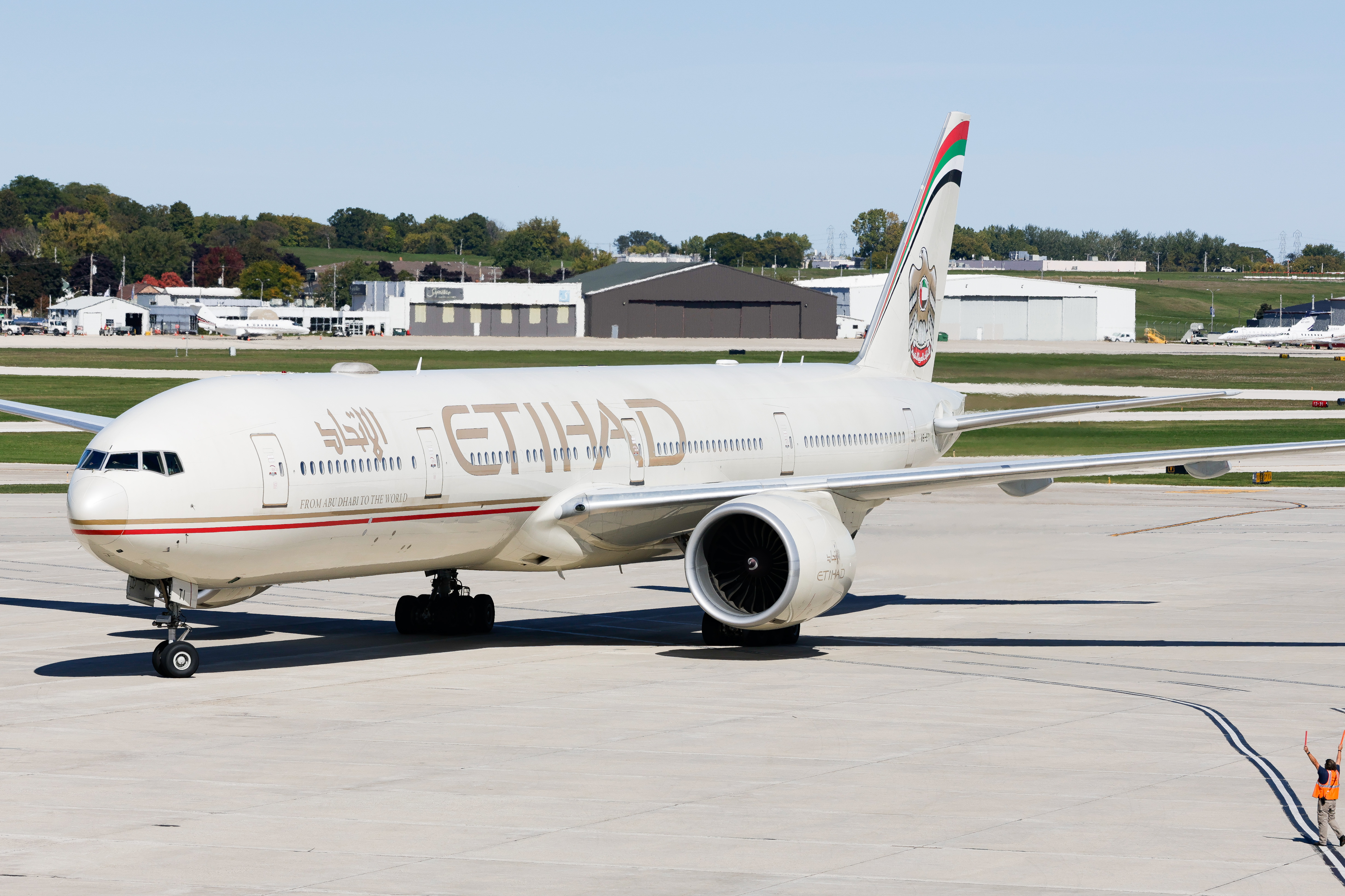 Full size: Etihad Airways Boeing 777-300ER A6-ETI at General Mitchell International Airport