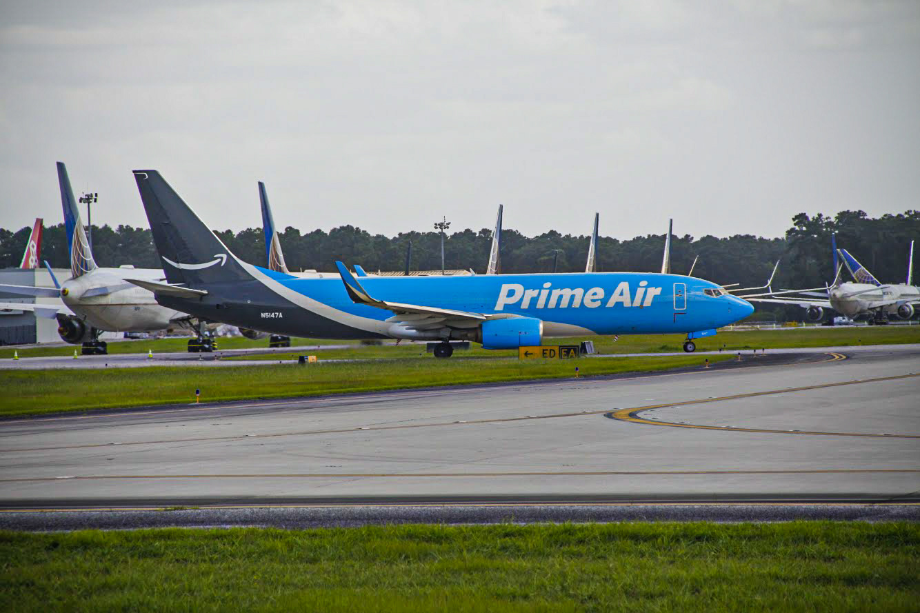 Full size: Prime Air Boeing 737-800 N5147A at Houston-George Bush Intercontinental Airport