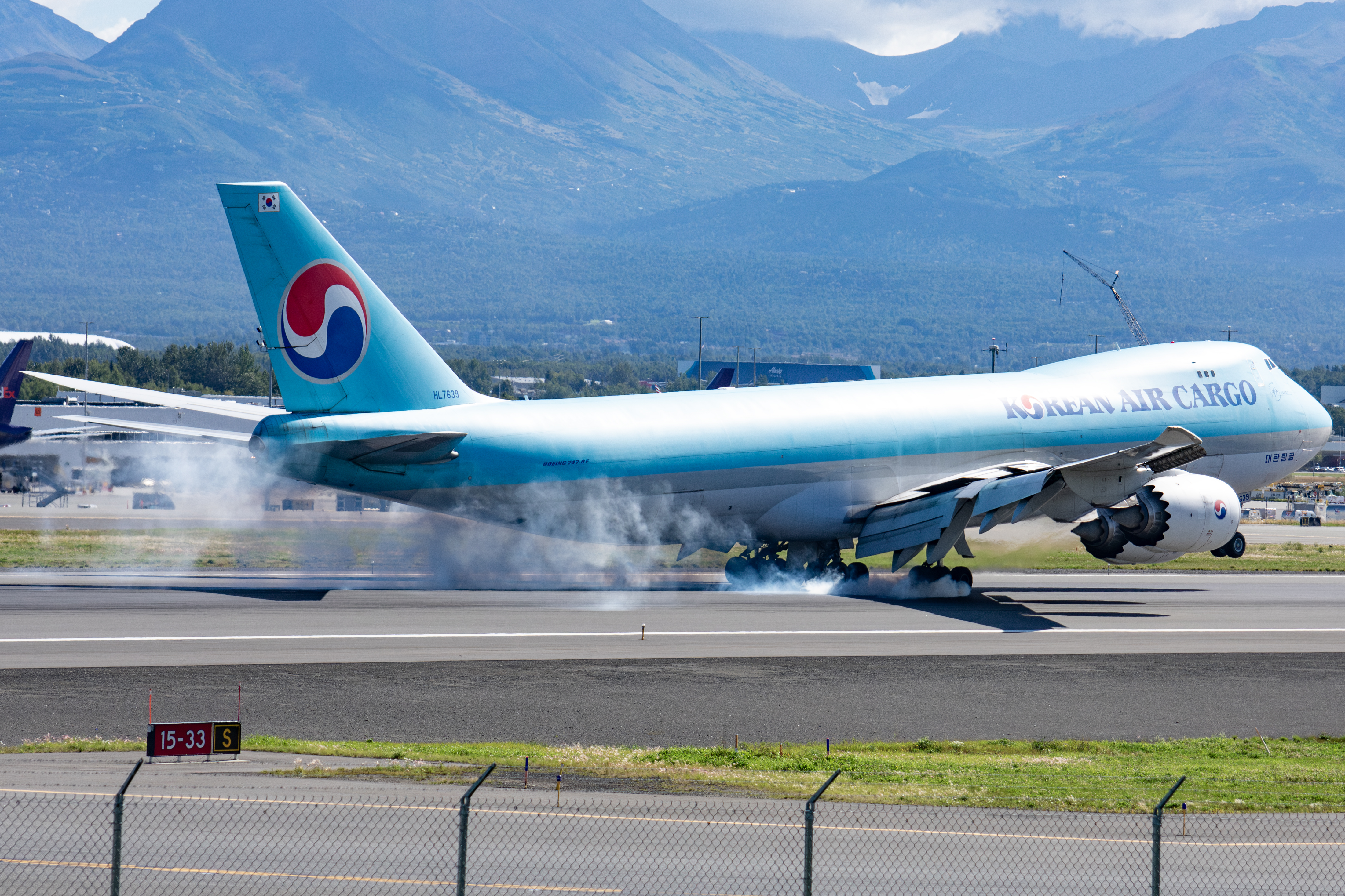 Full size: Korean Air Cargo Boeing 747-8F HL7639 at Anchorage Ted Stevens International Airport