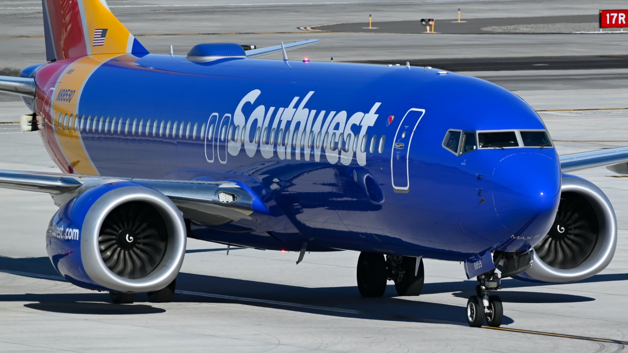 Full size: Southwest Airlines Boeing 737 MAX 8 N8859Q at Reno/Tahoe International Airport