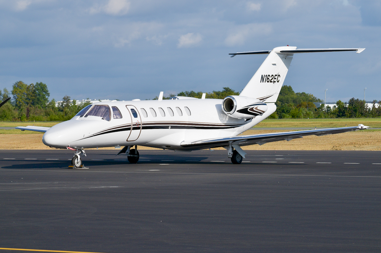 Full size: PRIVATE Cessna Citation 525B N162EC at Bunbury Airport