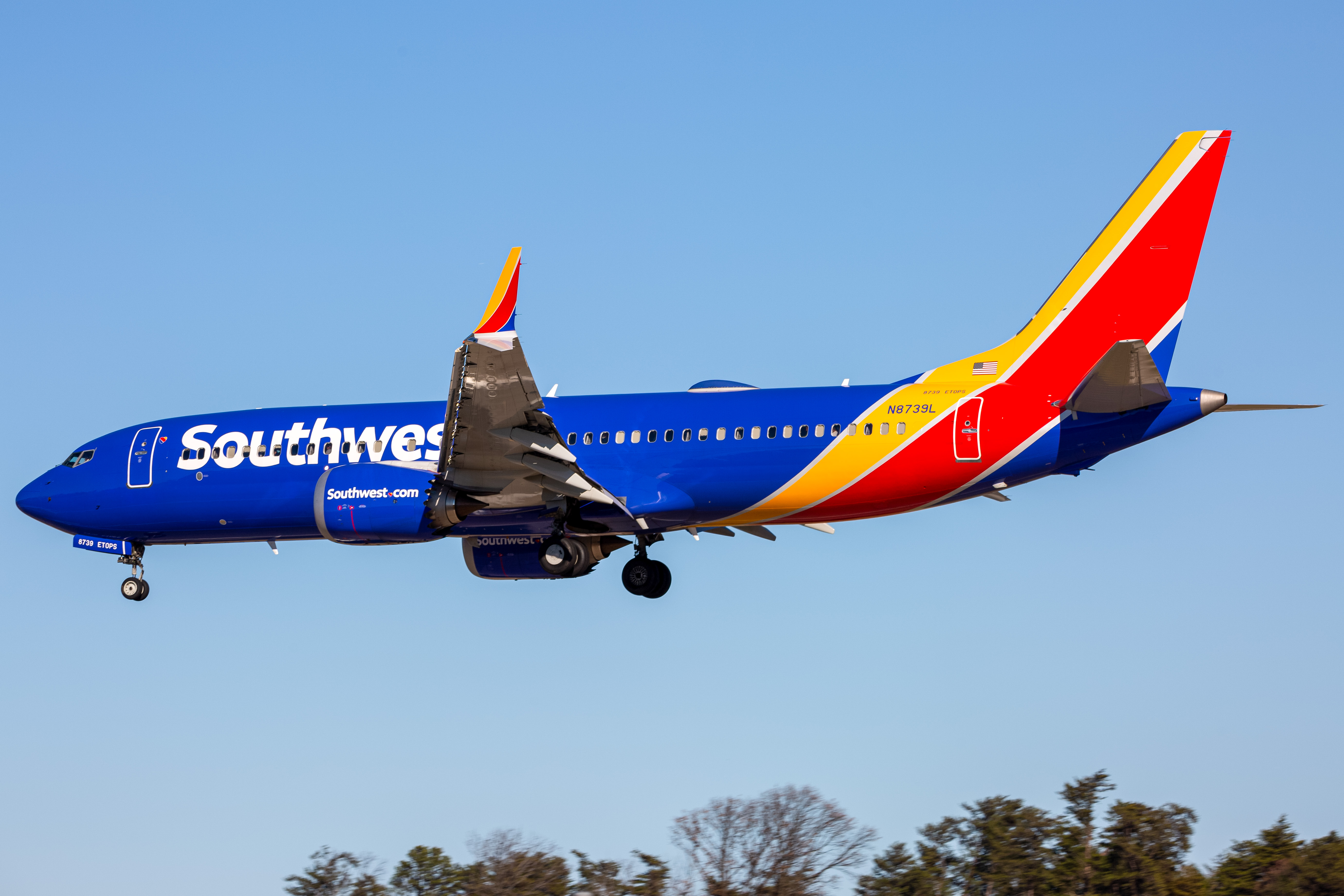 Full size: Southwest Airlines Boeing 737 MAX 8 N8739L at Baltimore/Washington International Thurgood Marshall Airport