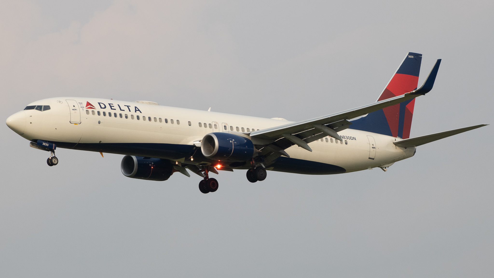 Full size: Delta Airlines Boeing 737-900ER N830DN at Baltimore/Washington International Thurgood Marshall Airport