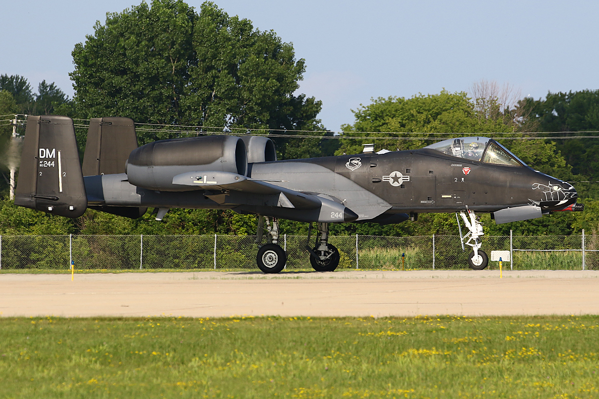 Full size: USAF - United States Air Force Fairchild A-10 Thunderbolt 80-0244 at Wittman Regional Airport