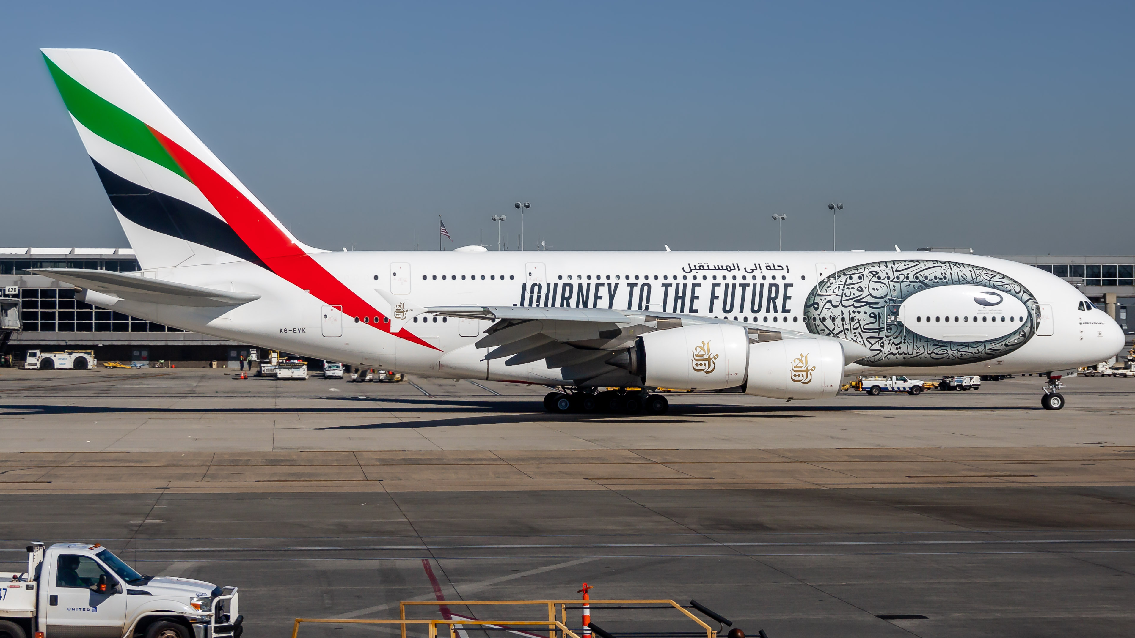 Full size: Emirates Airbus A380-800 A6-EVK at Washington Dulles International Airport