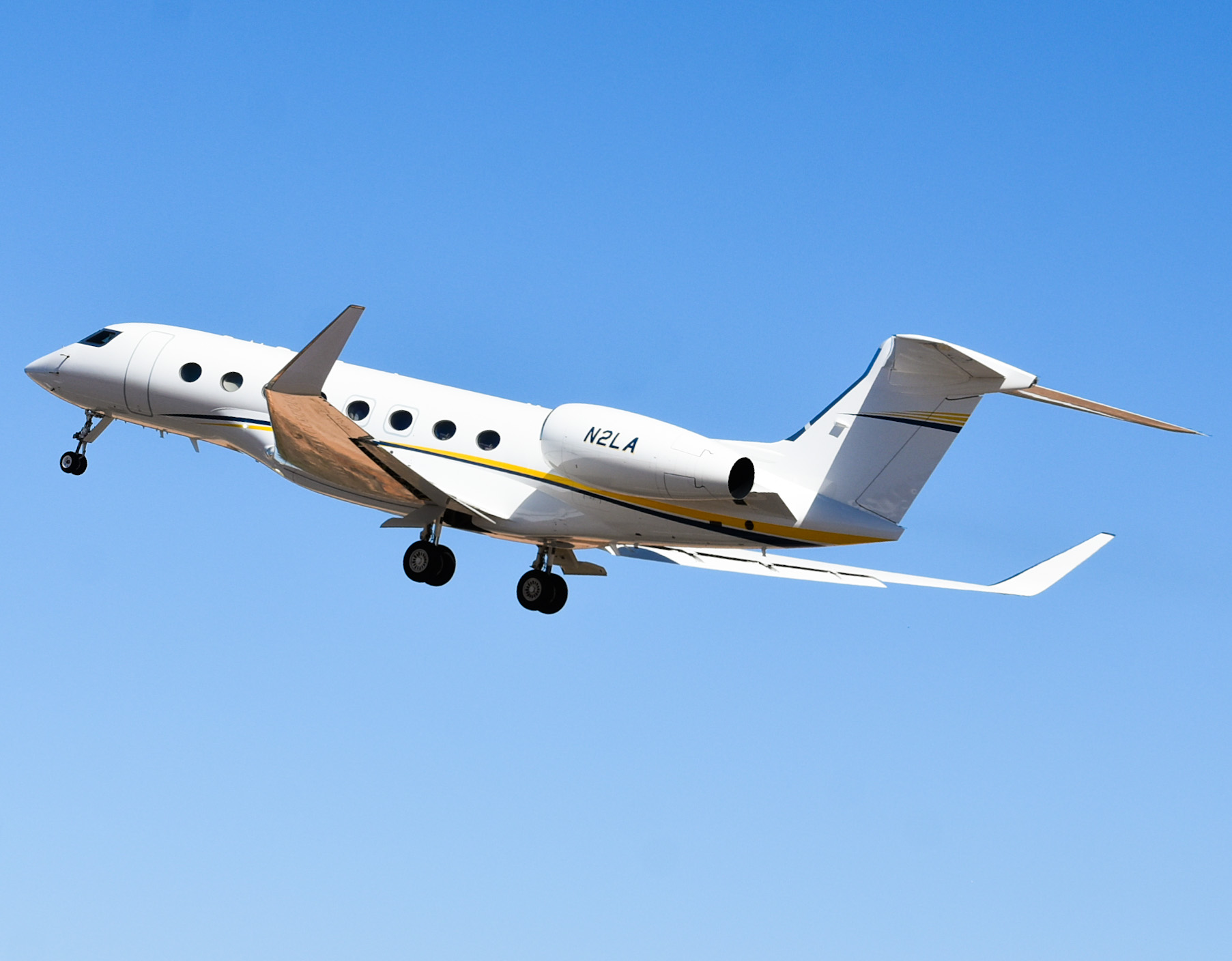 Full size: PRIVATE Gulfstream G650 N2LA at Aeropuerto de Cabo San Lucas Internacional