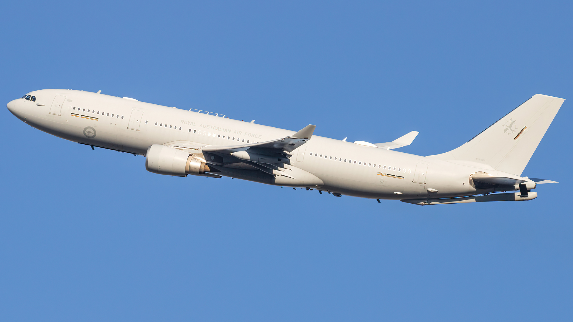 Full size: Royal Australian Air Force Airbus KC-30 A39-007 at Joint Base Andrews