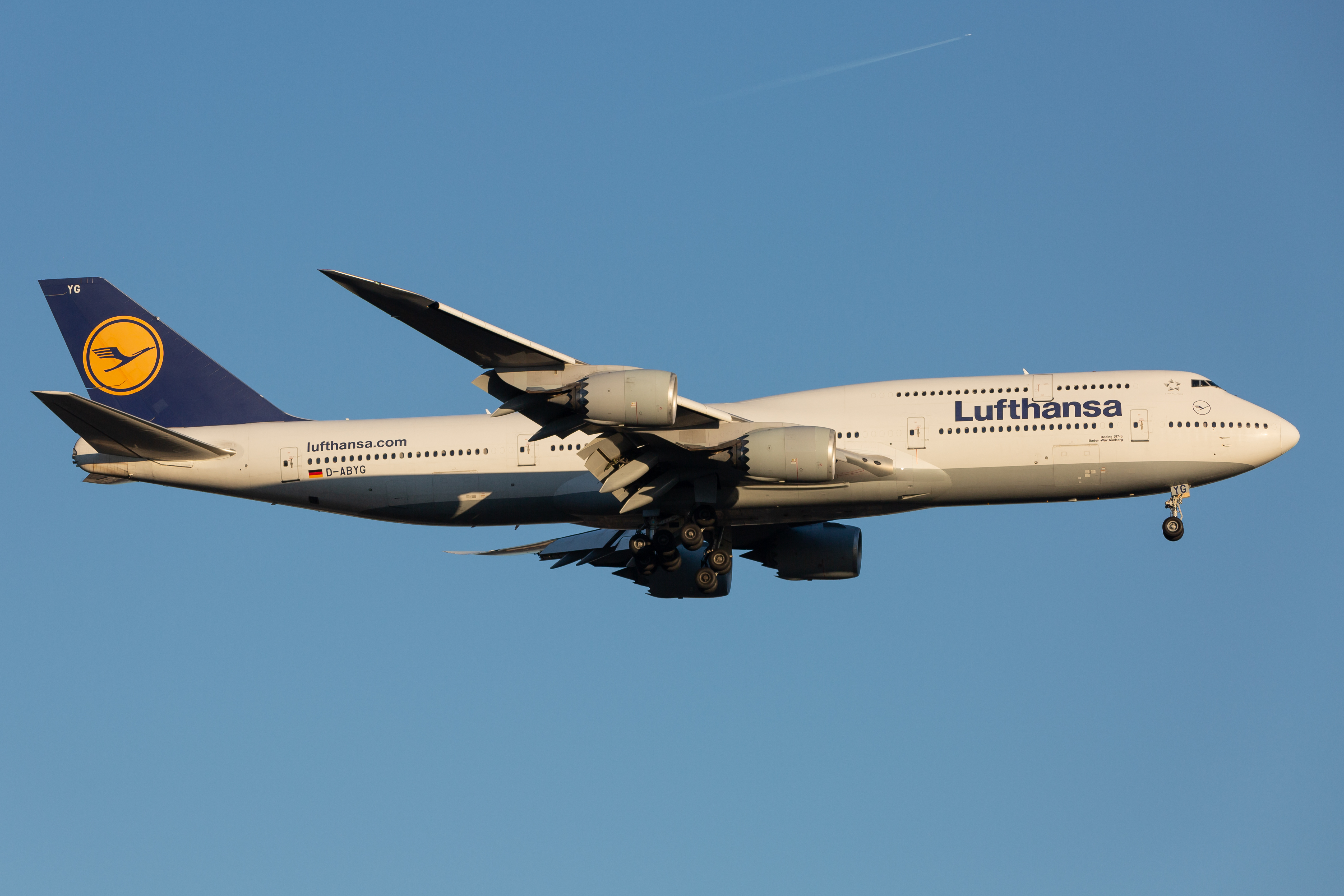 Full size: Lufthansa Boeing 747-8i D-ABYG at Washington Dulles International Airport