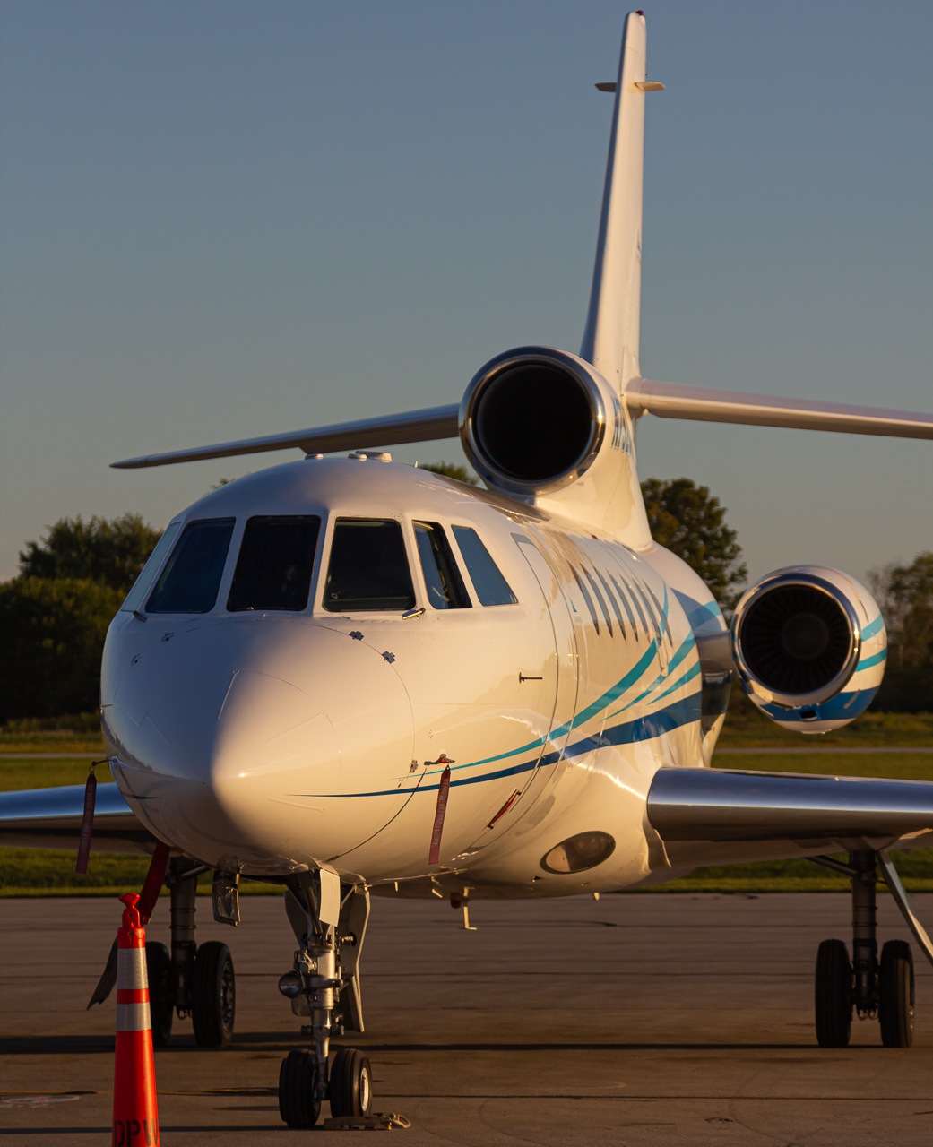 Full size: PRIVATE Dassault Falcon 50 N752JC at Delaware Municipal Airport