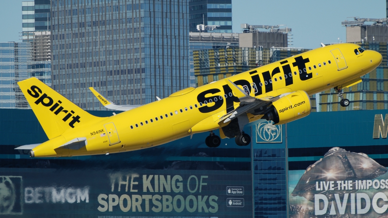 Full size: Spirit Airlines Airbus A320NEO N941NK at Harry Reid International Airport