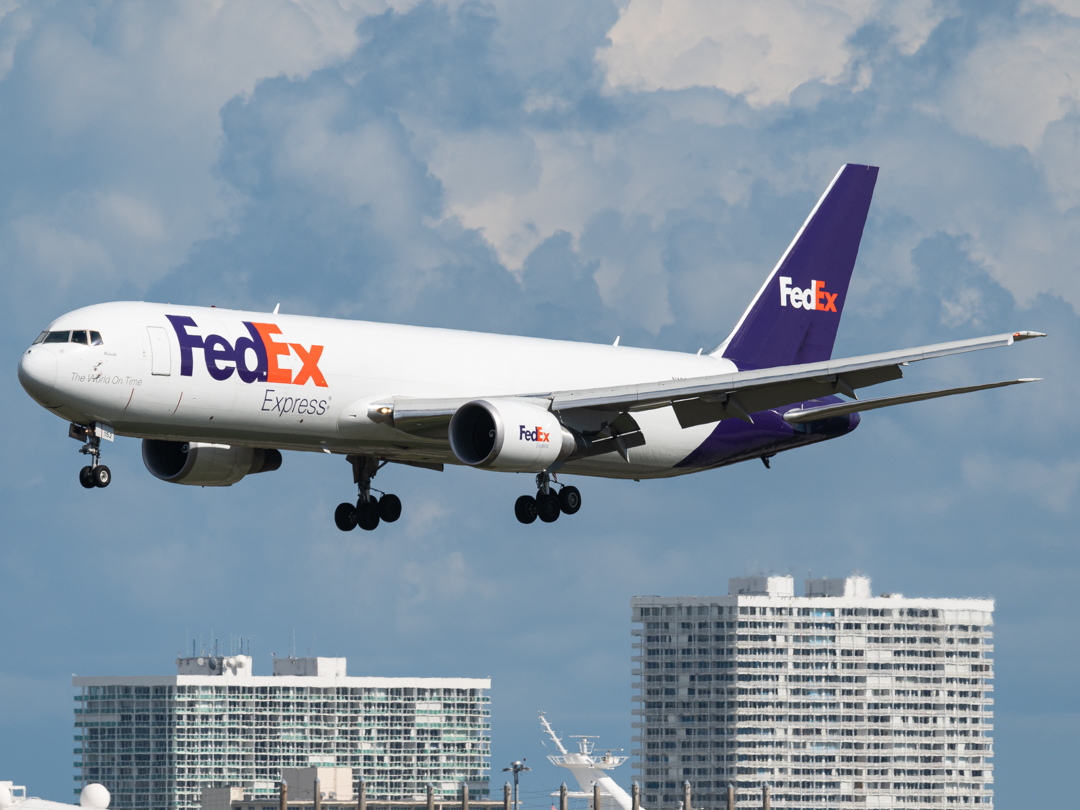 Full size: FedEx Boeing 767-300F N152FE at Fort Lauderdale/Hollywood International Airport