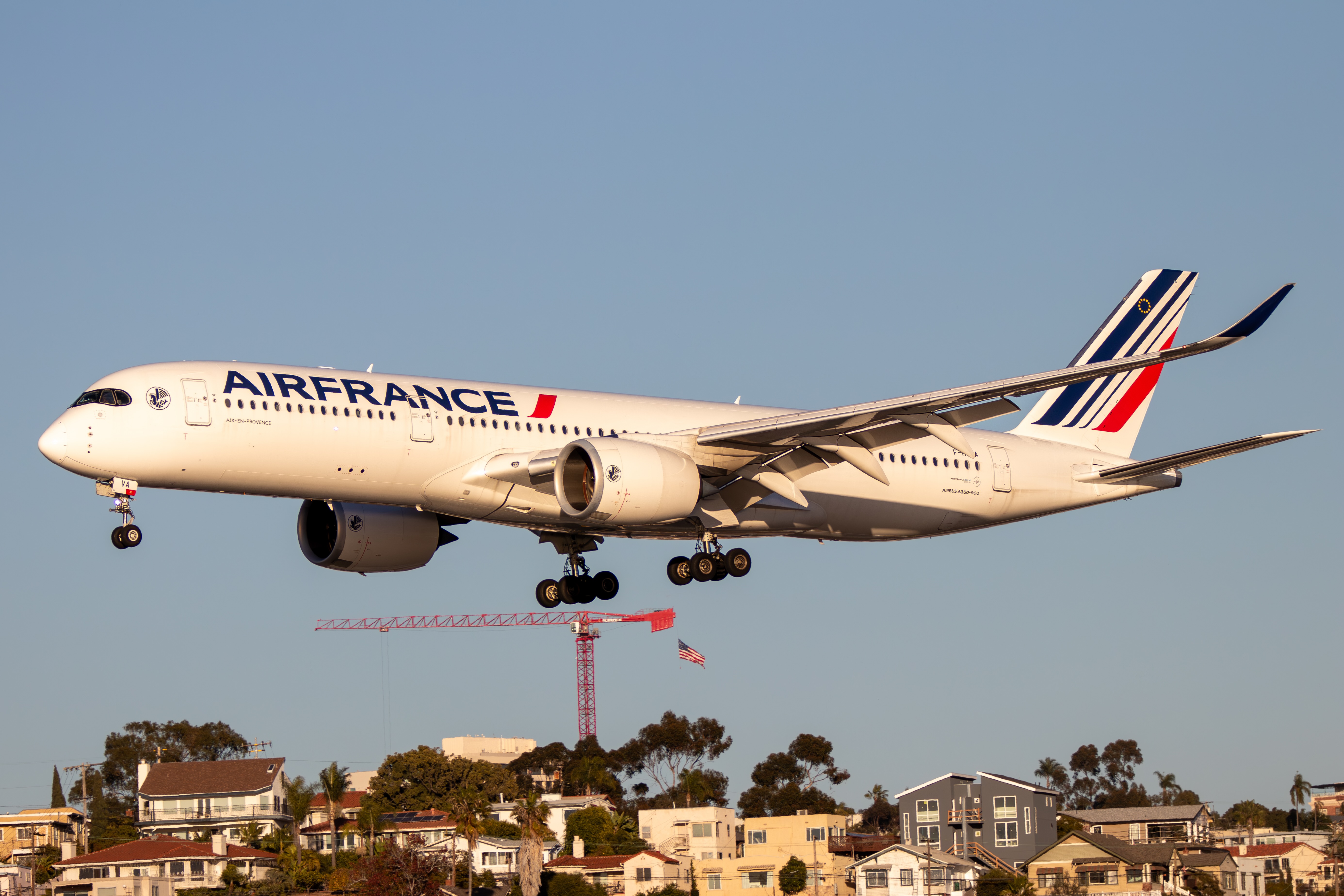 Full size: Air France Airbus A350-900 F-HUVG at San Diego International Airport