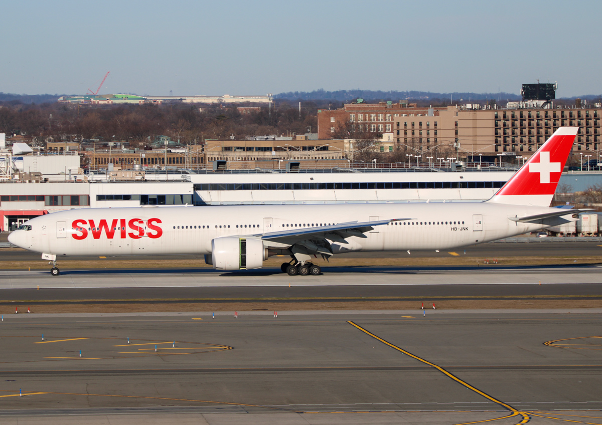 Full size: Swiss International Air Lines Boeing 777-300ER HB-JNK at John F. Kennedy International Airport