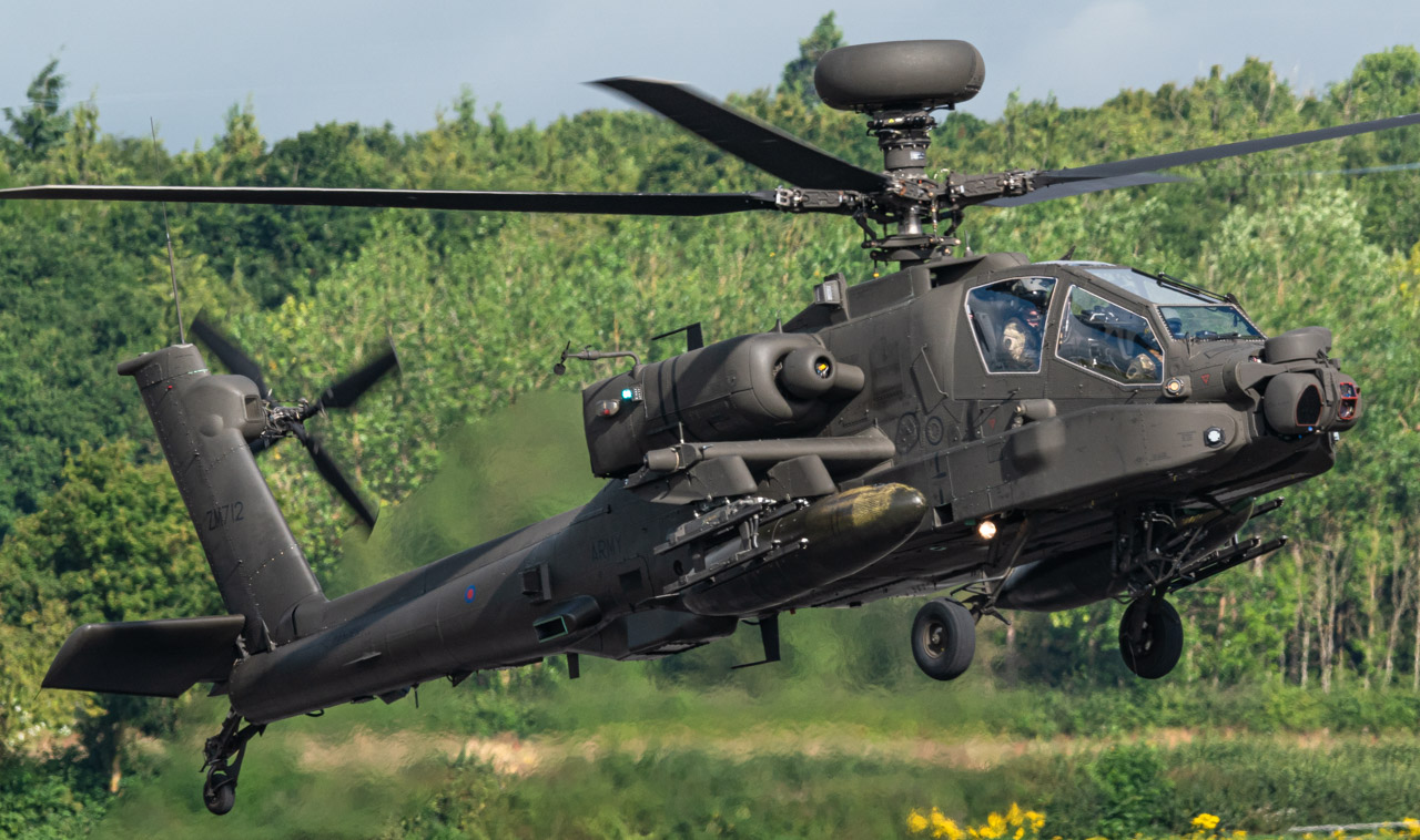 Full size: Army Air Corps Boeing AH-64E Apache ZM712 at Fairford Airport
