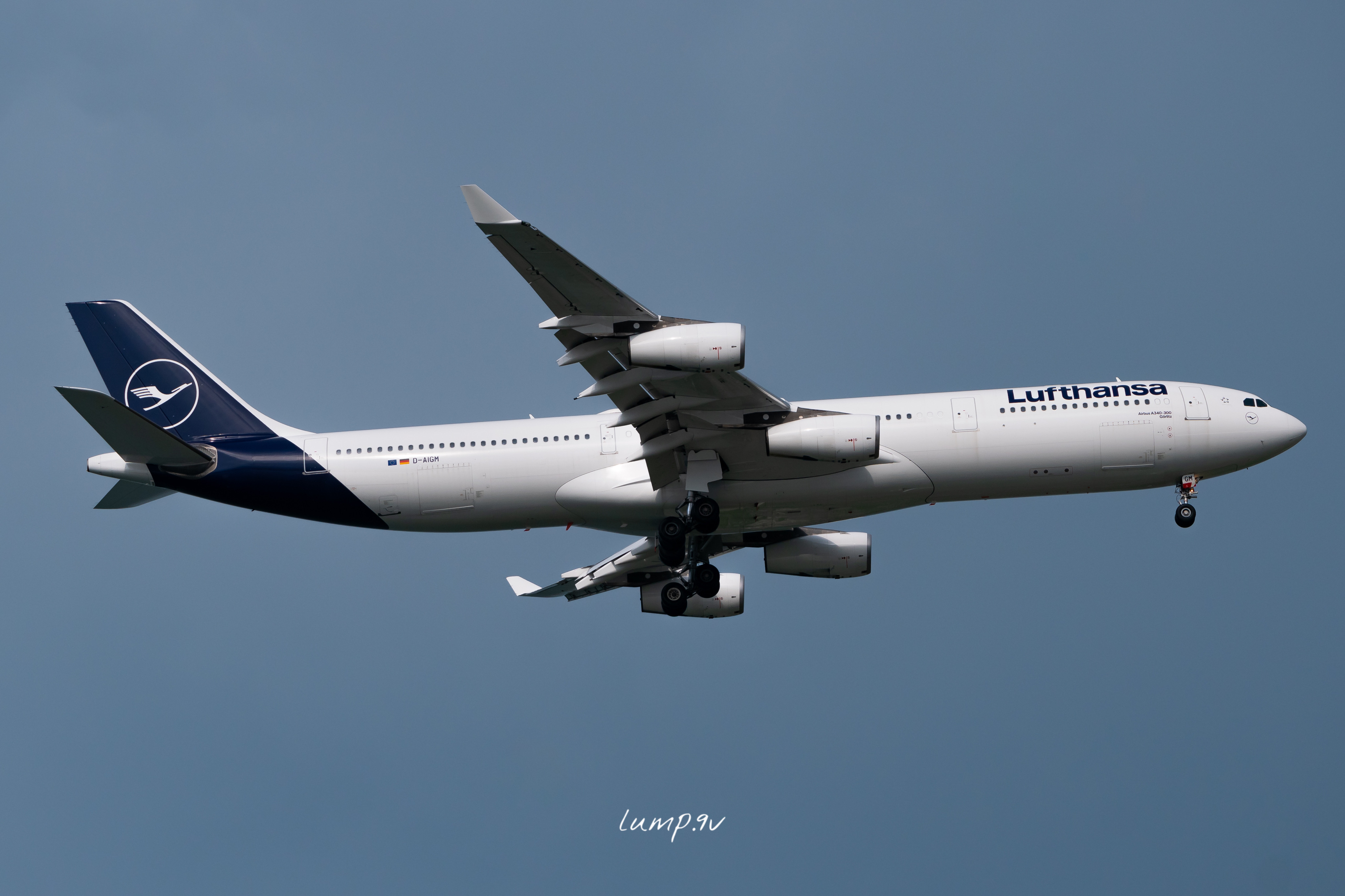 Full size: Lufthansa Airbus A340-300 D-AIGM at Singapore-Changi Airport