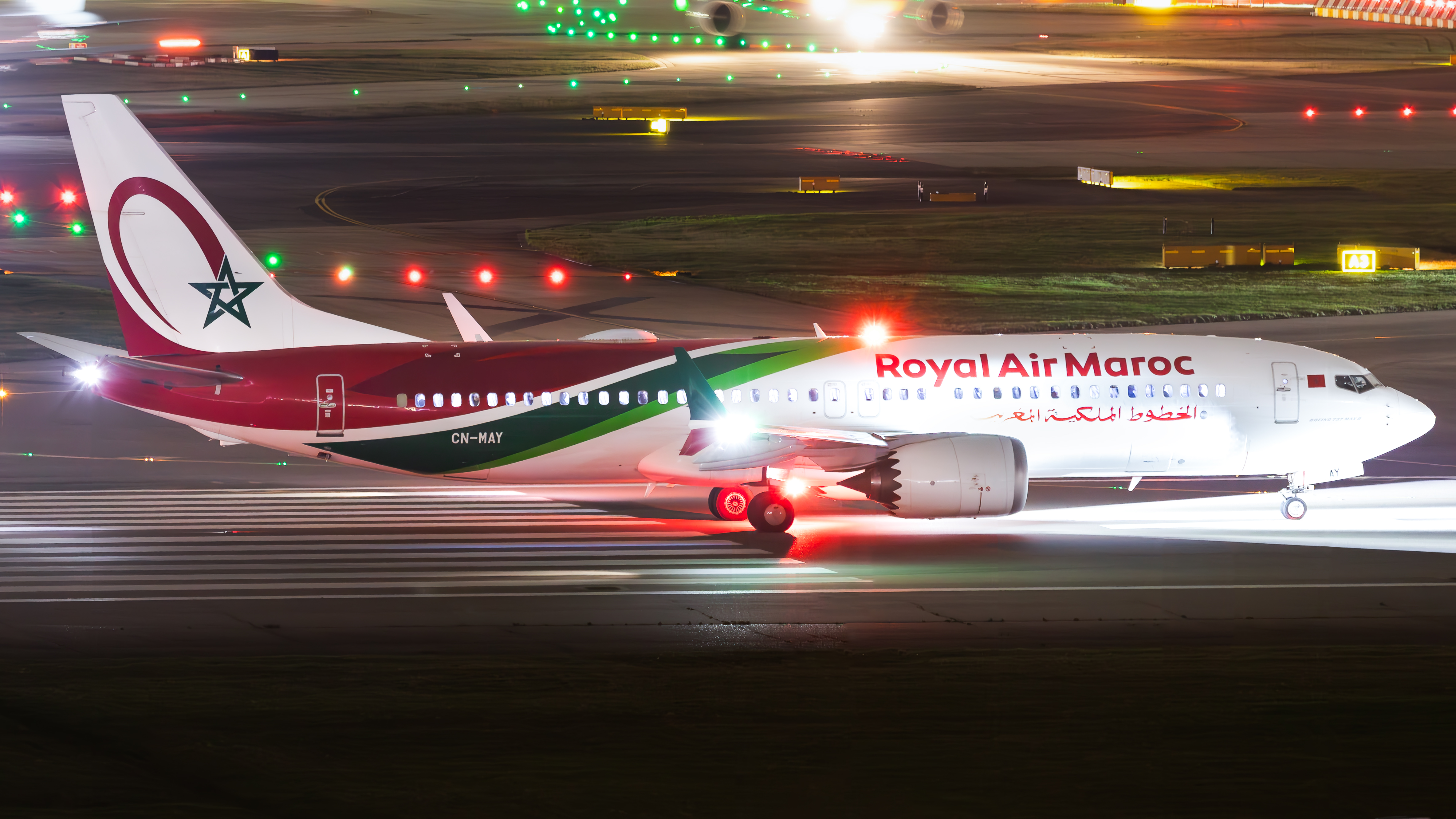 Full size: Royal Air Maroc Boeing 737 MAX 8 CN-MAY at London Heathrow International Airport