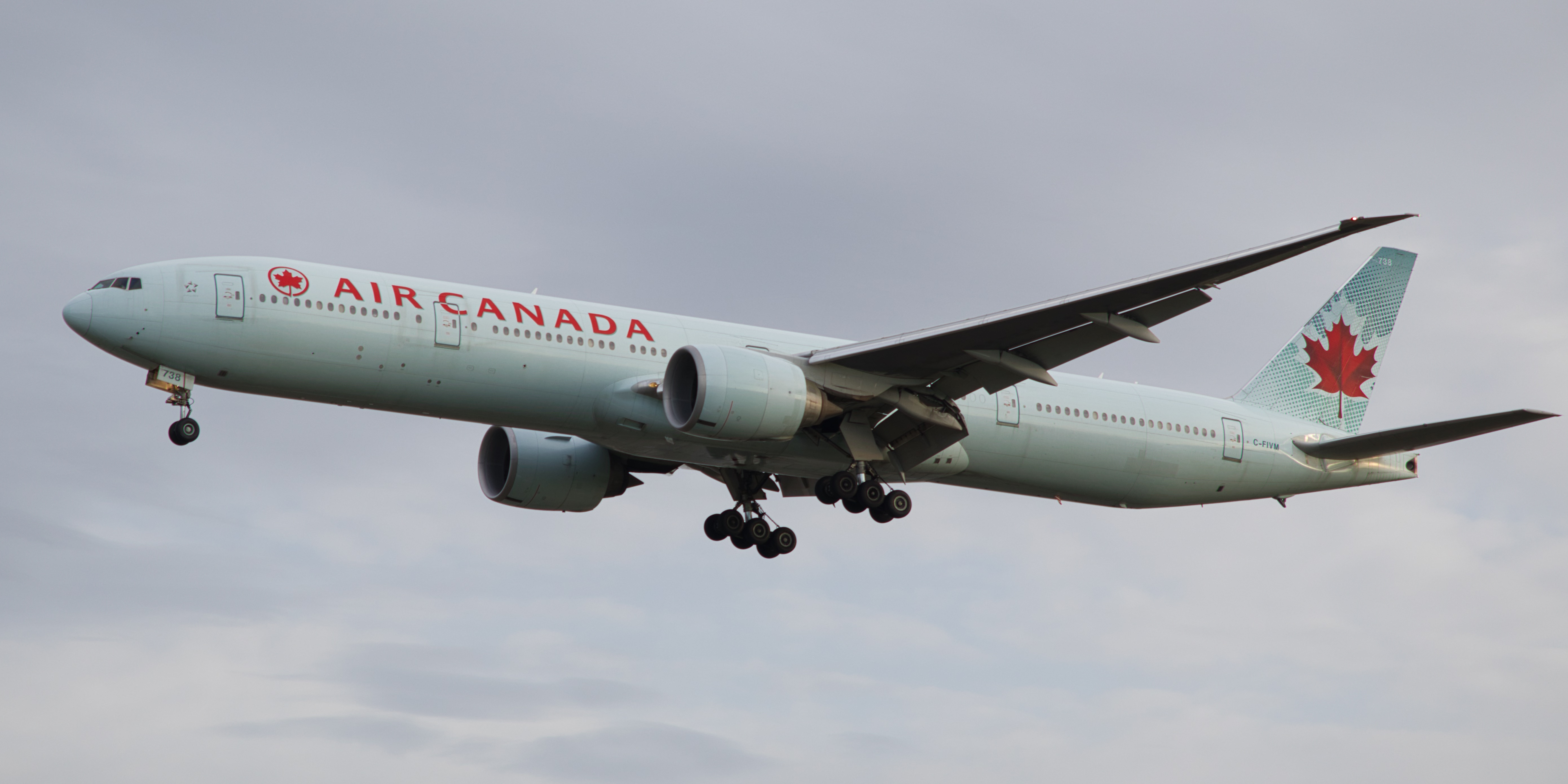 Full size: Air Canada Boeing 777-300ER C-FIVM at London Heathrow International Airport