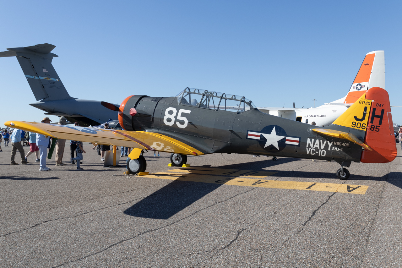 Full size: PRIVATE North American T-6 Texan N8540P at Mac Dill AFB