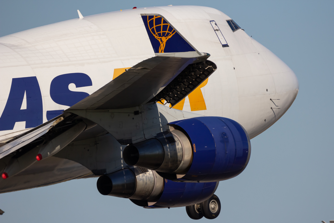 Full size: Atlas Air  Boeing 747-400F N409MC at Miami International Airport
