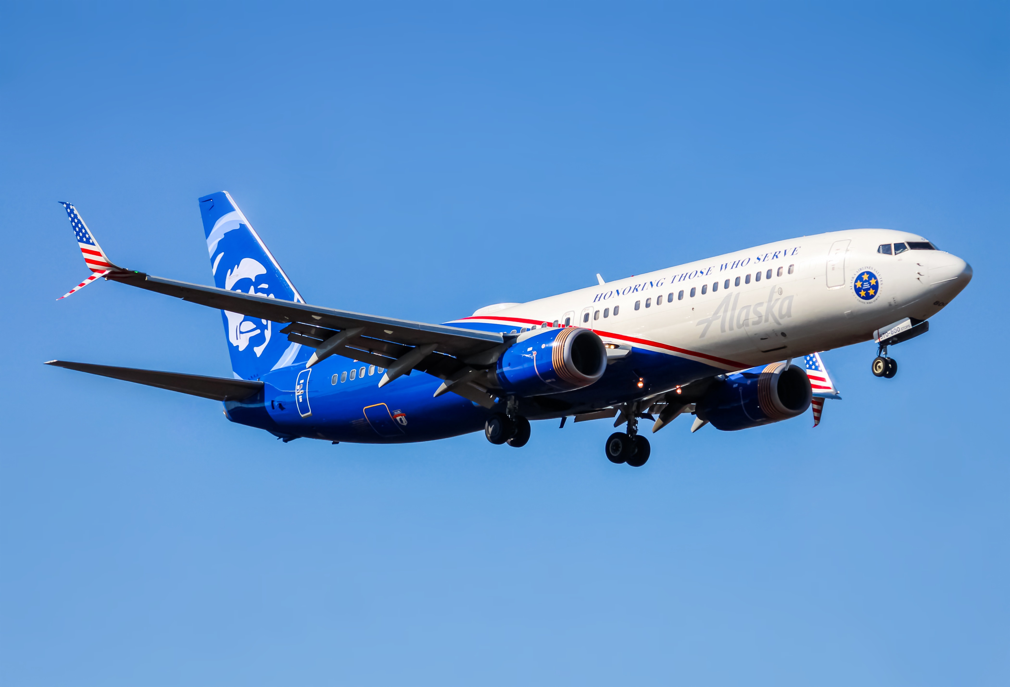 Full size: Alaska Airlines Boeing 737-800 N570AS at Baltimore/Washington International Thurgood Marshall Airport