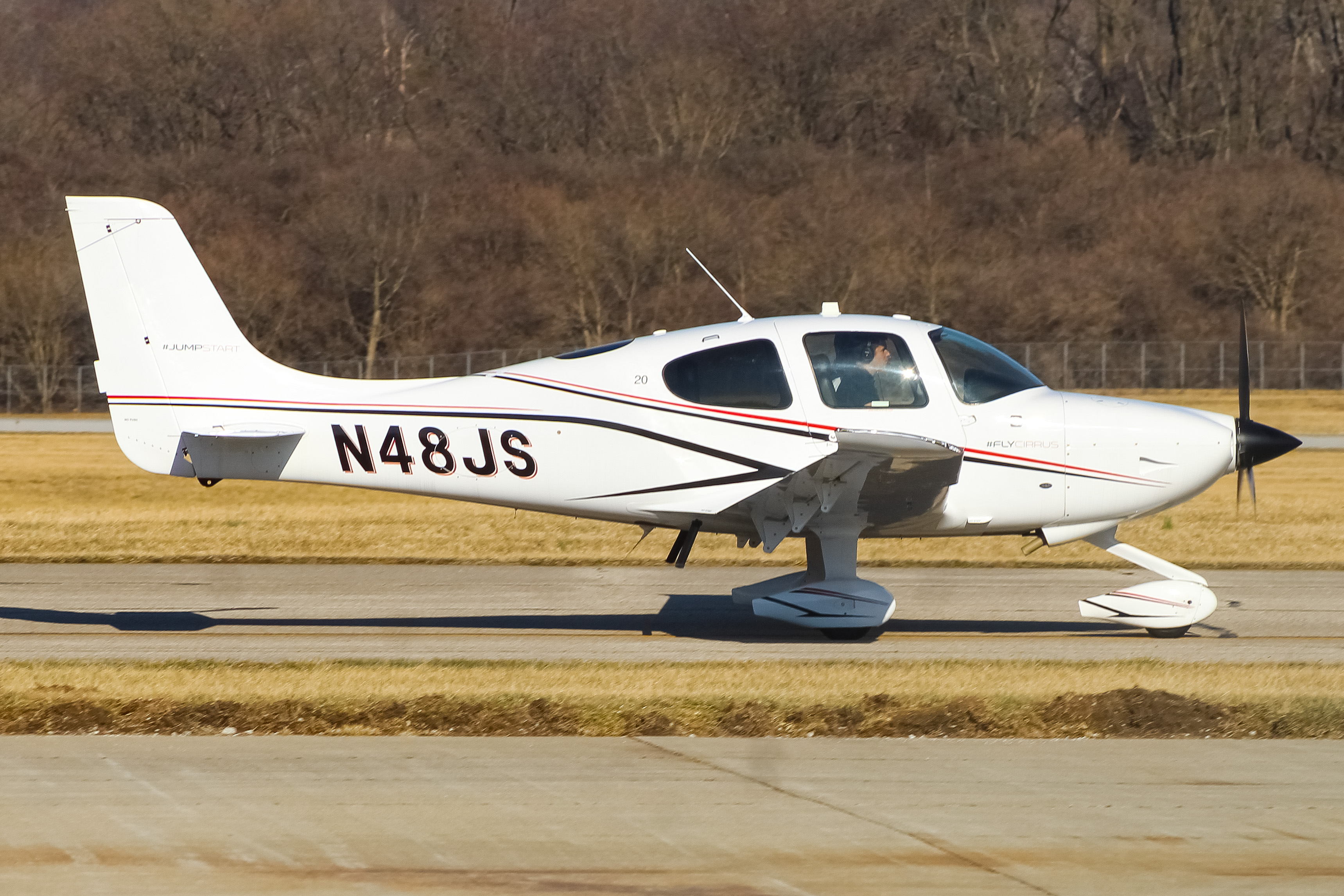 Full size: PRIVATE  Cirrus SR-22 N48JS at Cincinnati Municipal Airport/Lunken Field