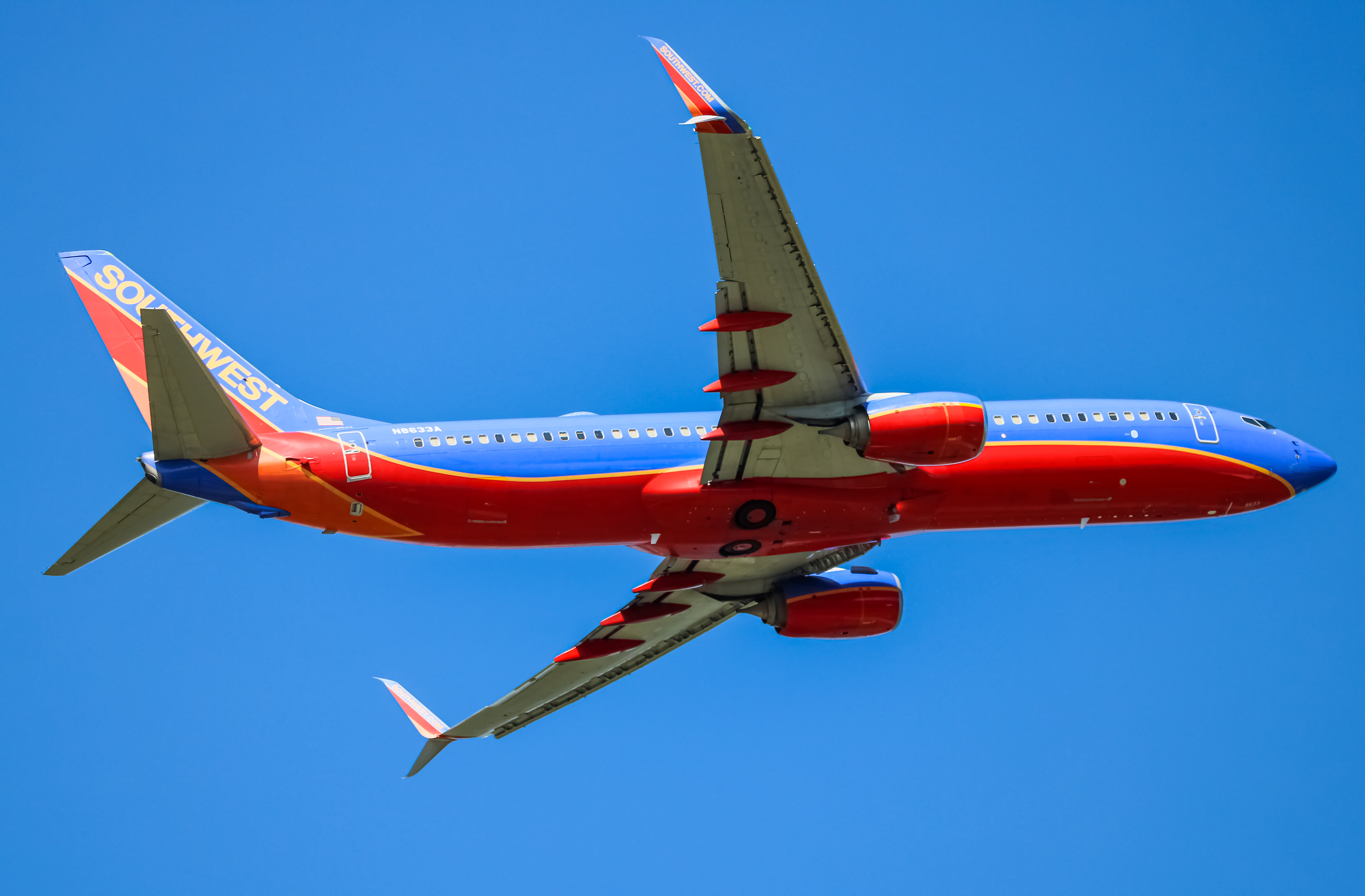 Full size: Southwest Airlines Boeing 737-800 N8633A at Baltimore/Washington International Thurgood Marshall Airport