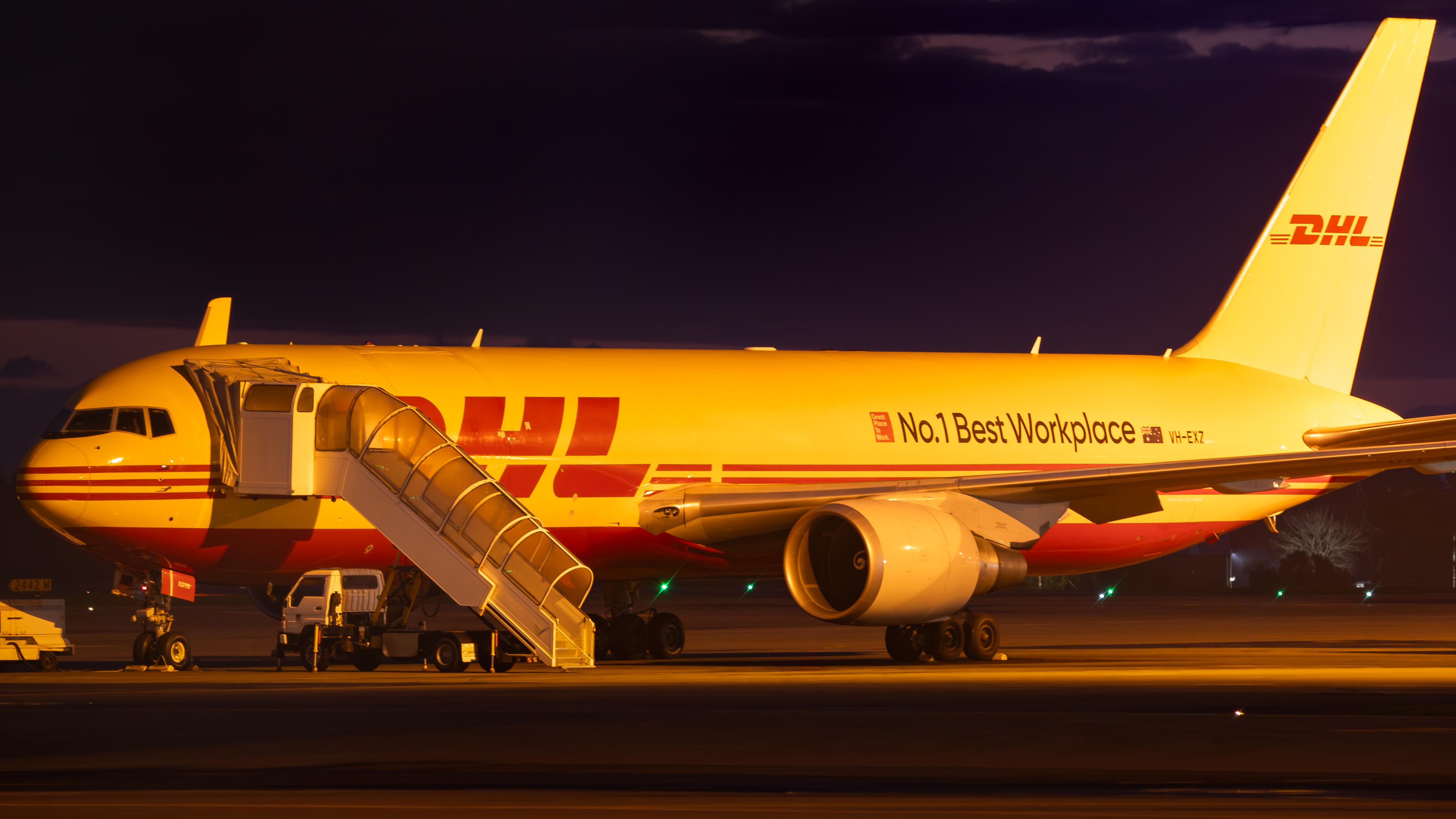 Full size: Tasman Cargo Airlines Boeing 767-300F VH-EXZ at Christchurch International Airport