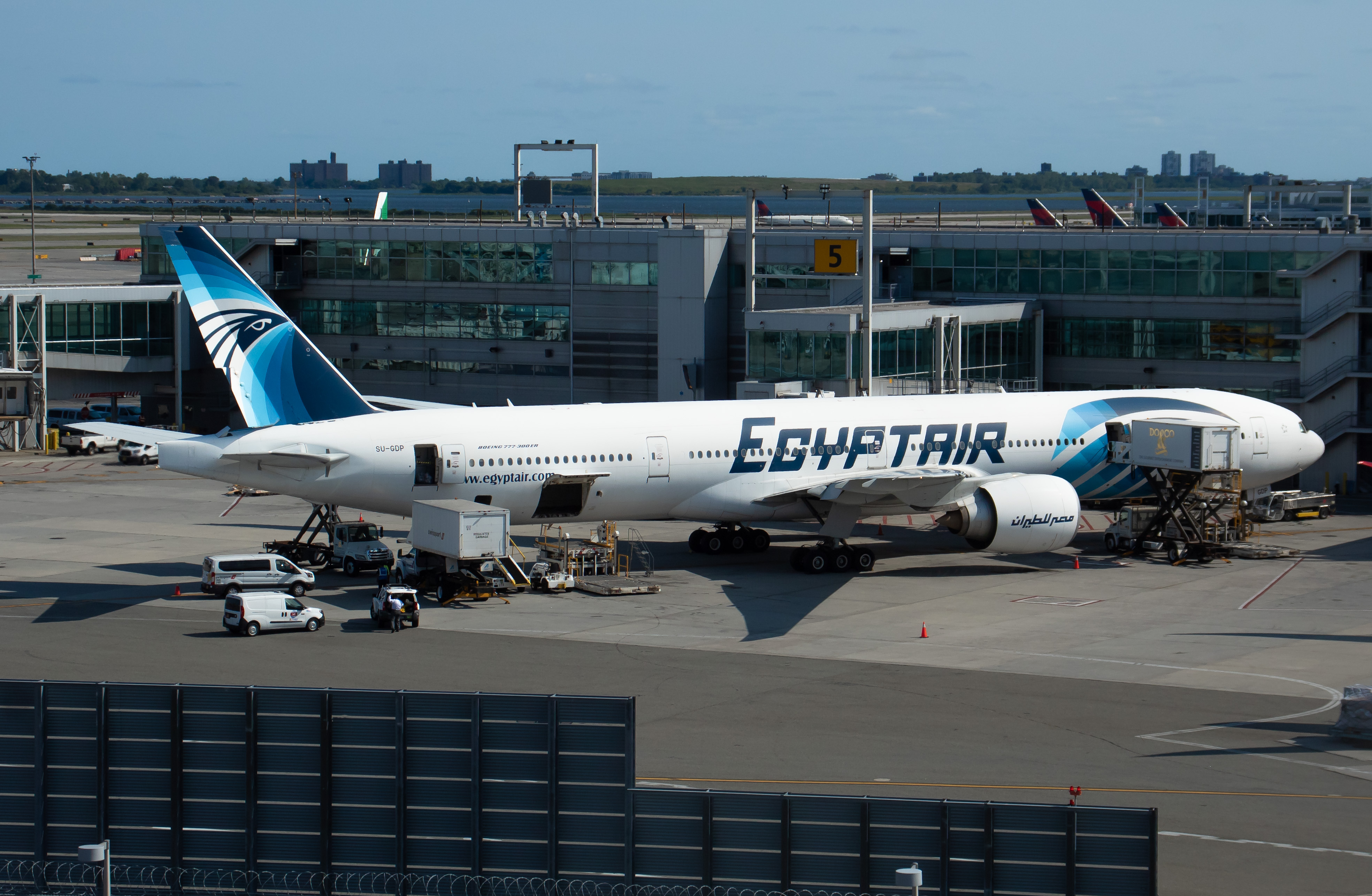 Full size: EgyptAir Boeing 777-300ER SU-GDP at John F. Kennedy International Airport