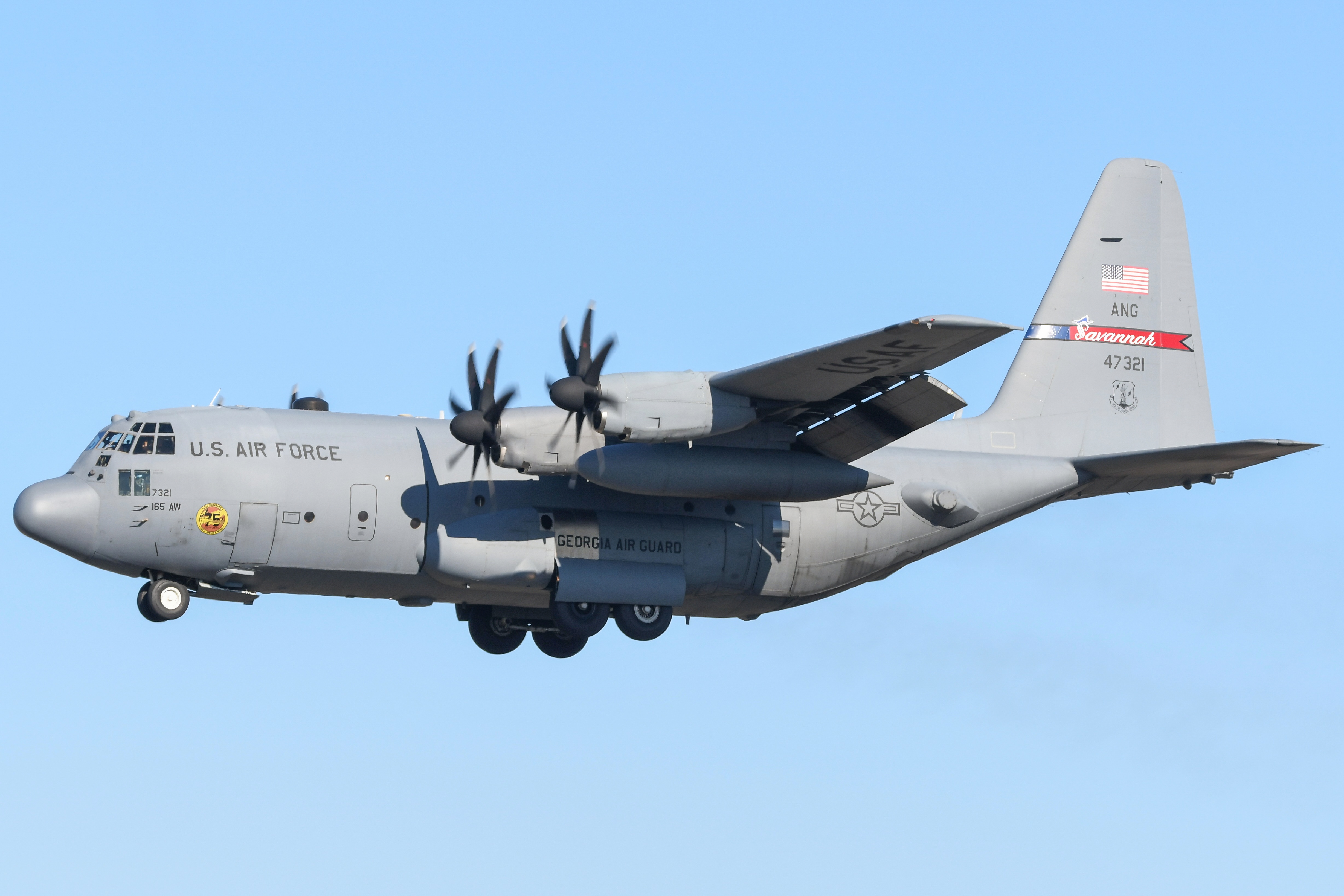Full size: Air National Guard Lockheed C-130H Hercules 47321 at New Castle Airport