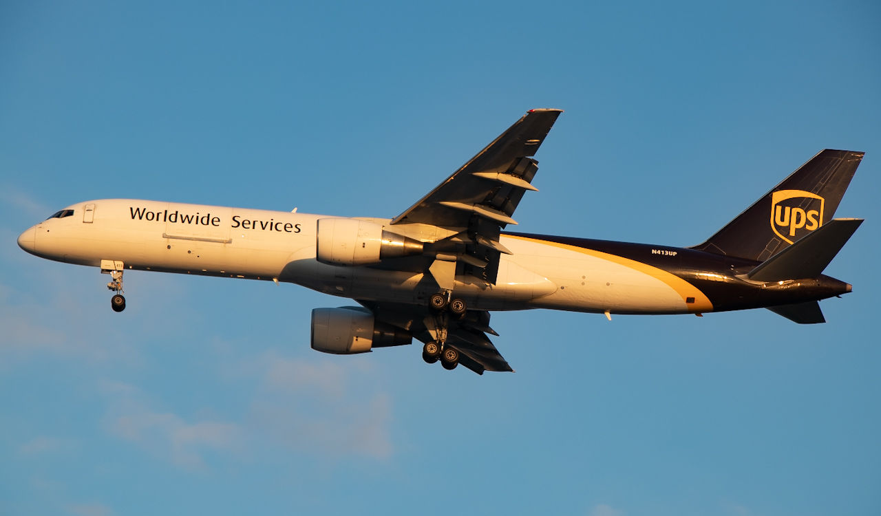 Full size: United Parcel Service Boeing 757-200F N413UP  at Tampa International Airport