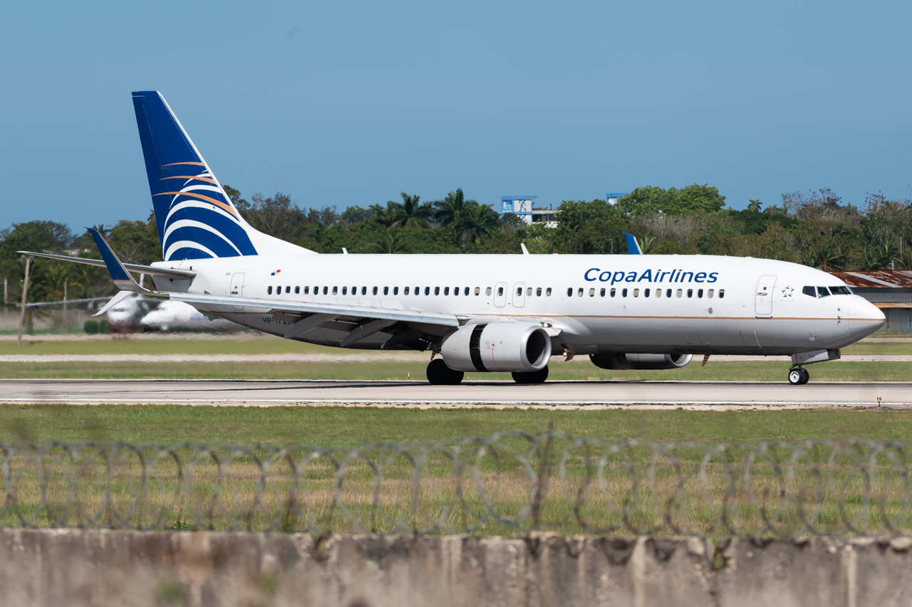 Full size: Copa Airlines Boeing 737-800 HP-1725CMP at Jose Marti International Airport