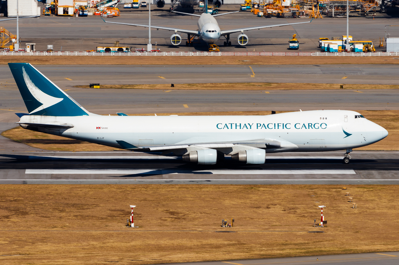 Full size: Cathay Pacific Cargo Boeing 747-400F B-LIF at Hong Kong International Airport