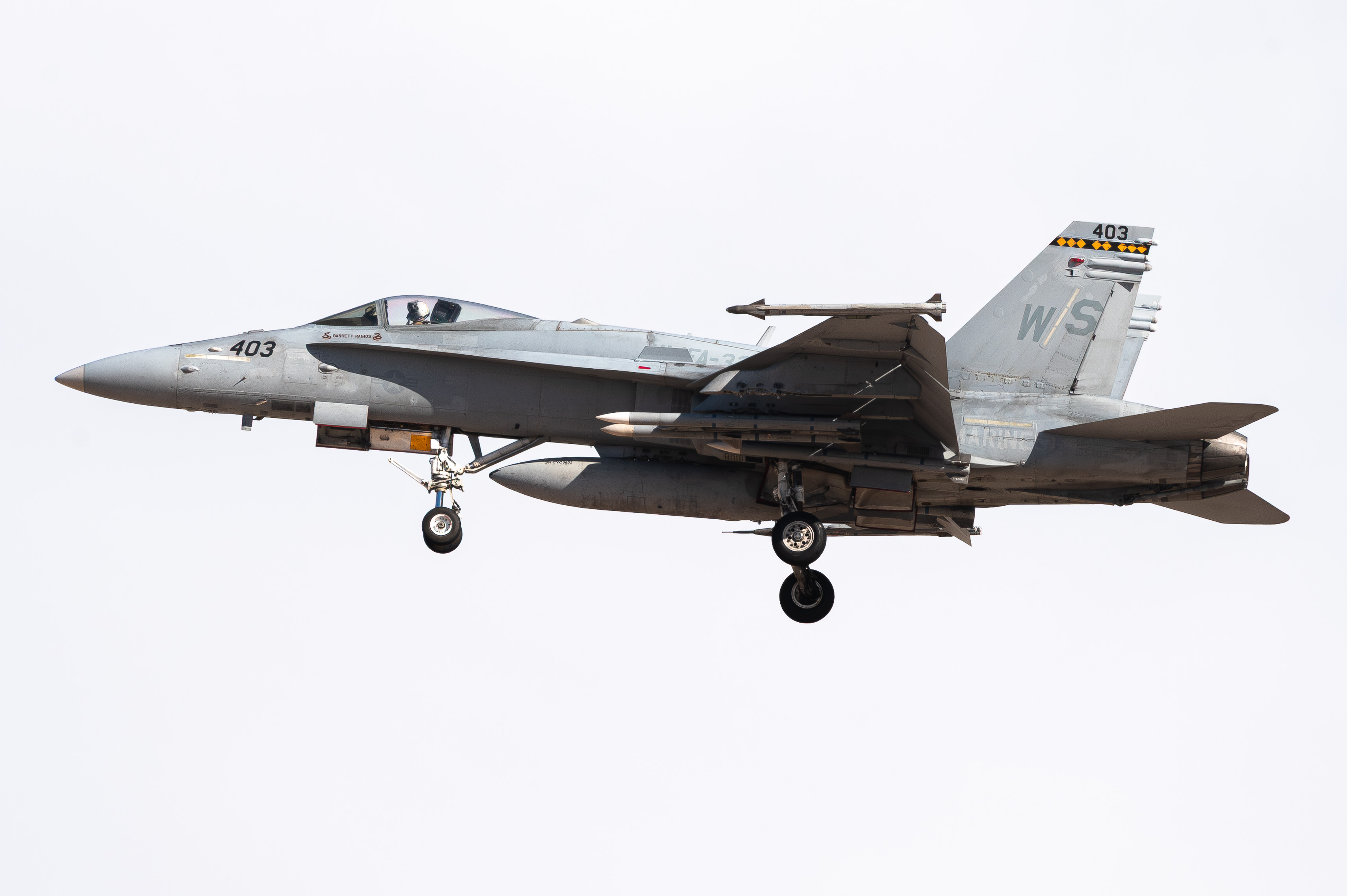 Full size: USMC - United States Marine Corp McDonnell Douglas F/A-18C/D Hornet 165407 at 