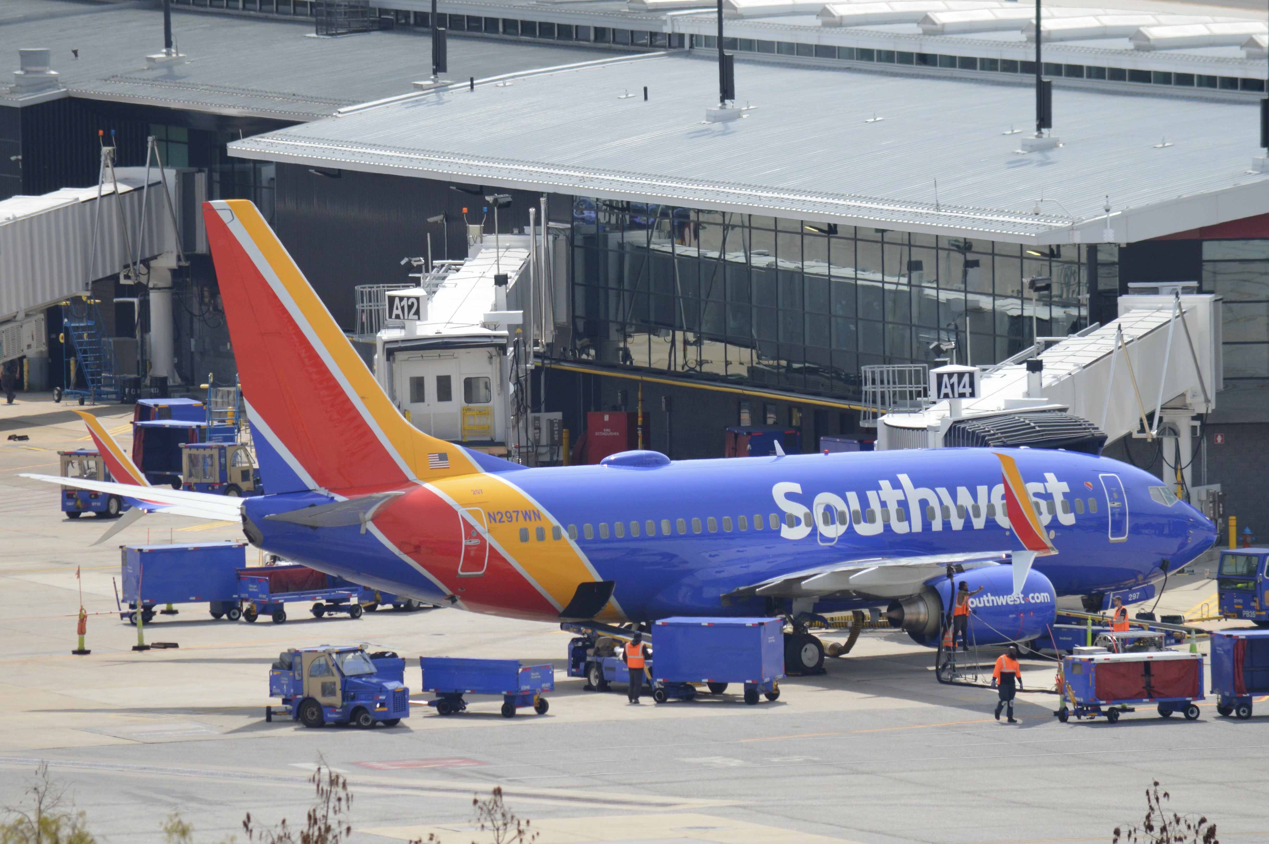 Full size: Southwest Airlines Boeing 737-700 N297WN at Baltimore/Washington International Thurgood Marshall Airport