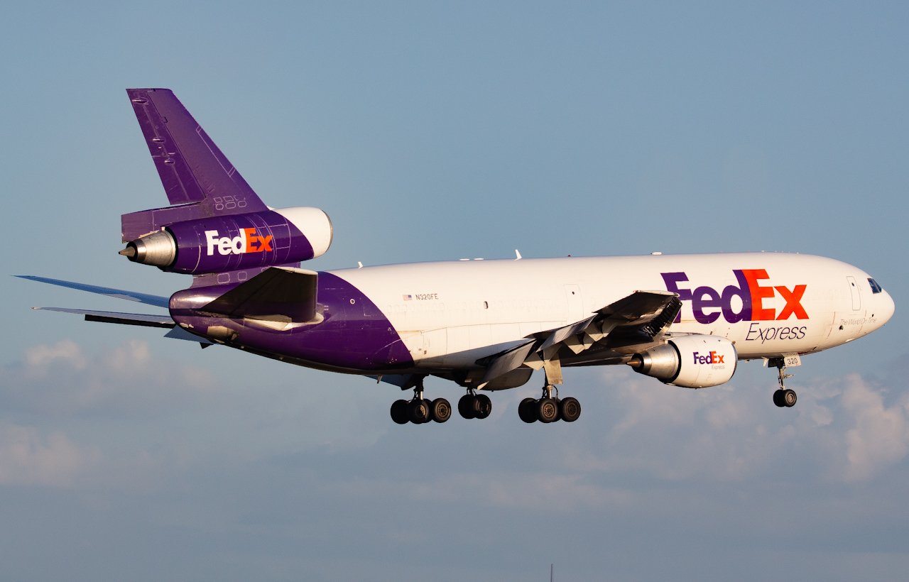 Full size: FedEx McDonnell Douglas MD-10F N320FE at Tampa International Airport