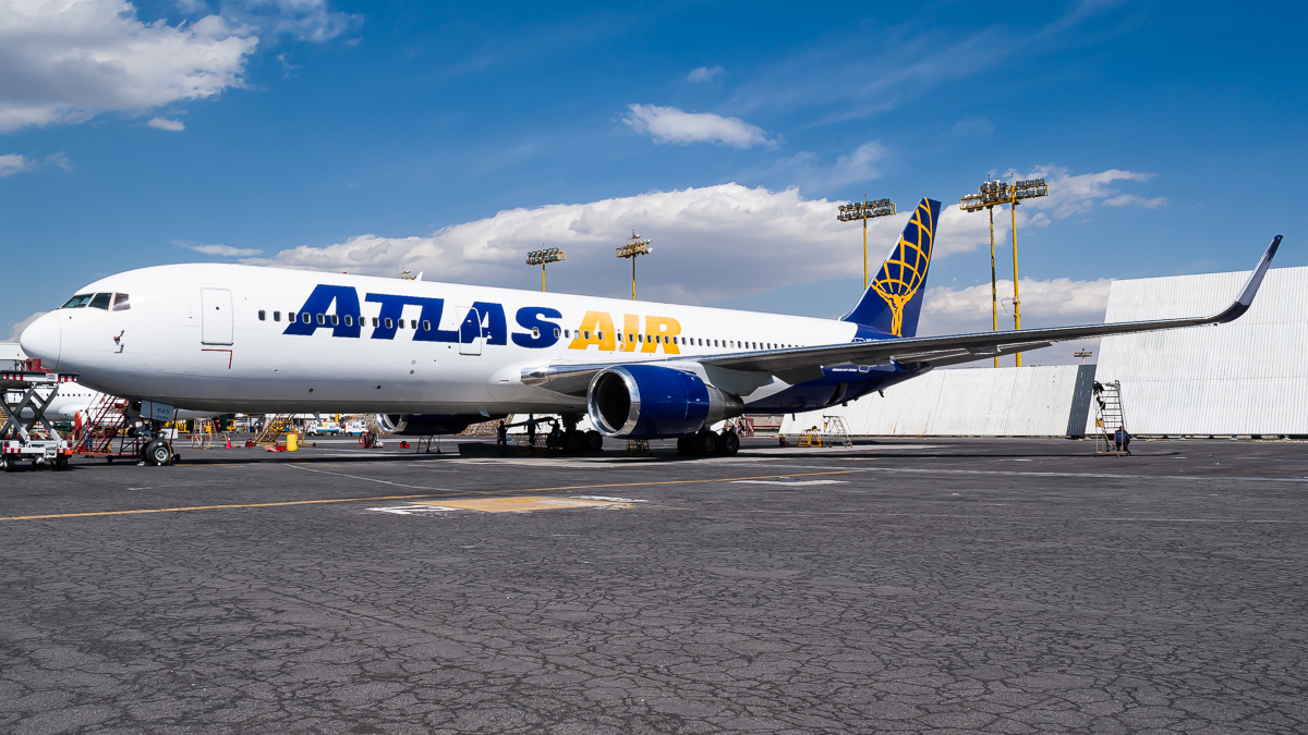 Full size: Atlas Air Boeing 767-300ER N645GT at Mexico City International Airport
