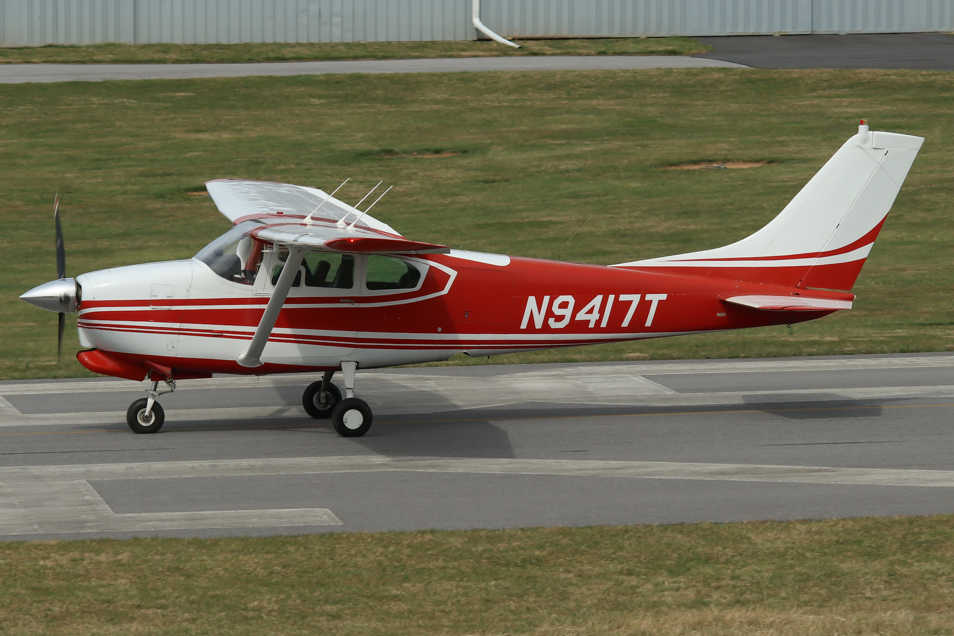 Full size: PRIVATE Cessna 210 N9417T at Carlisle Airport